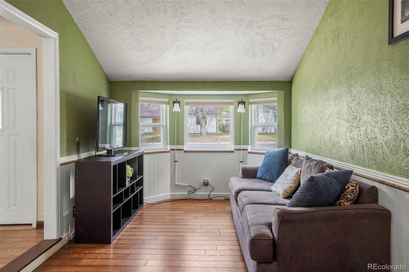 MLS Image #2 for 4409 s pearl street,englewood, Colorado