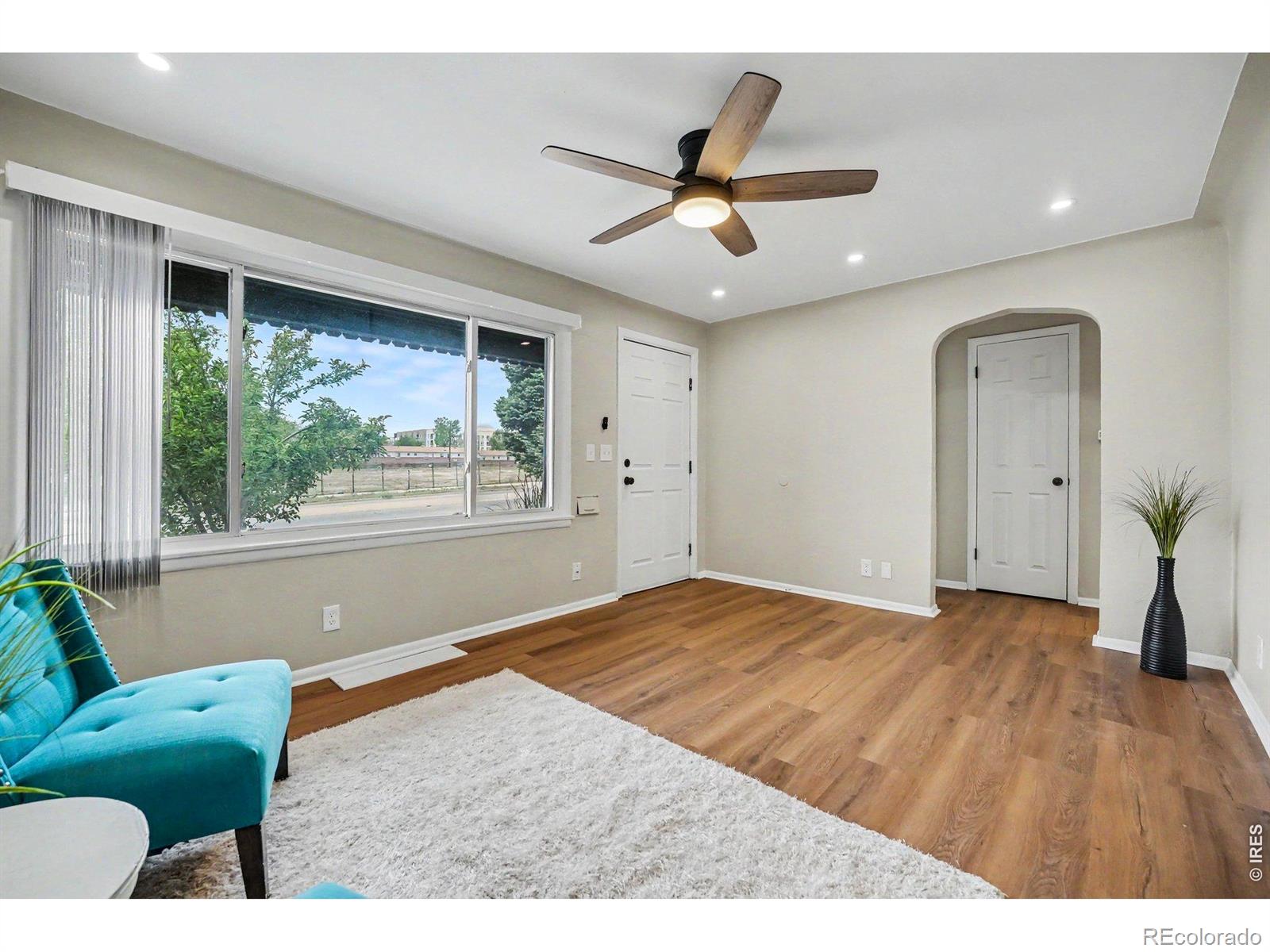 MLS Image #2 for 928  sheridan boulevard,denver, Colorado