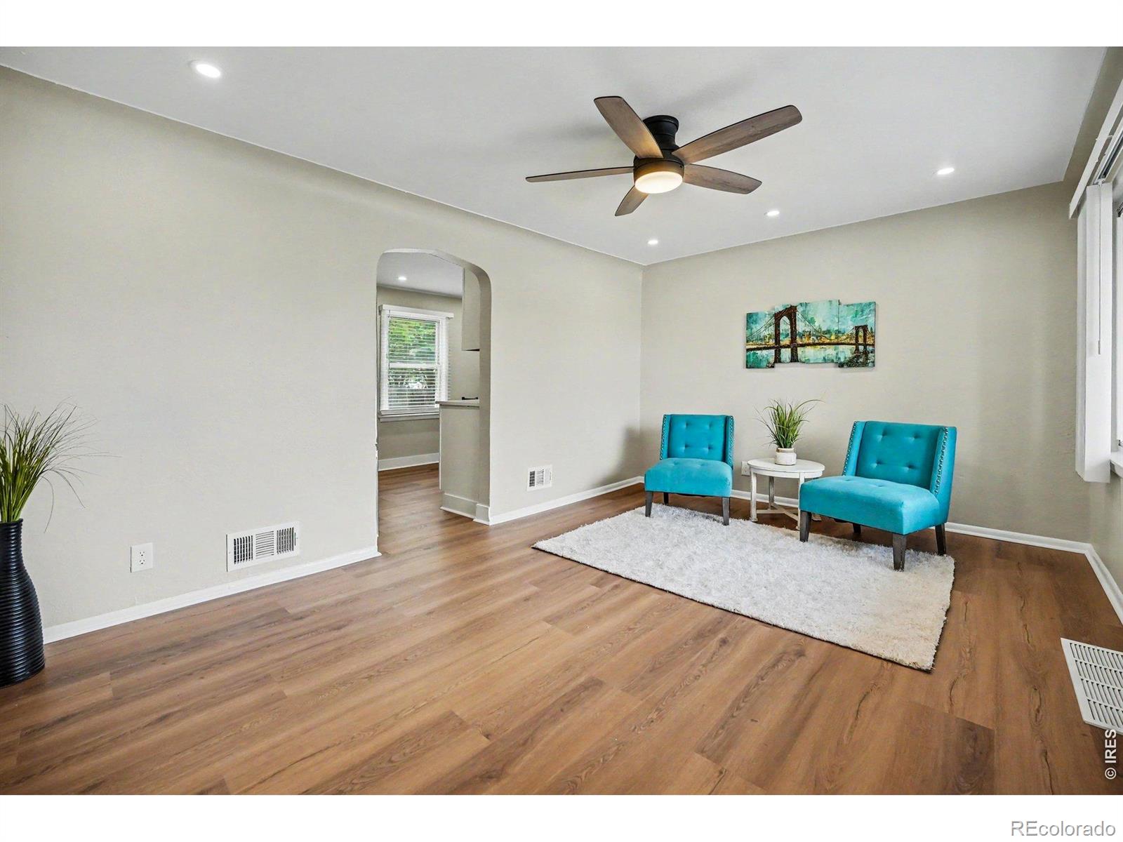 MLS Image #3 for 928  sheridan boulevard,denver, Colorado