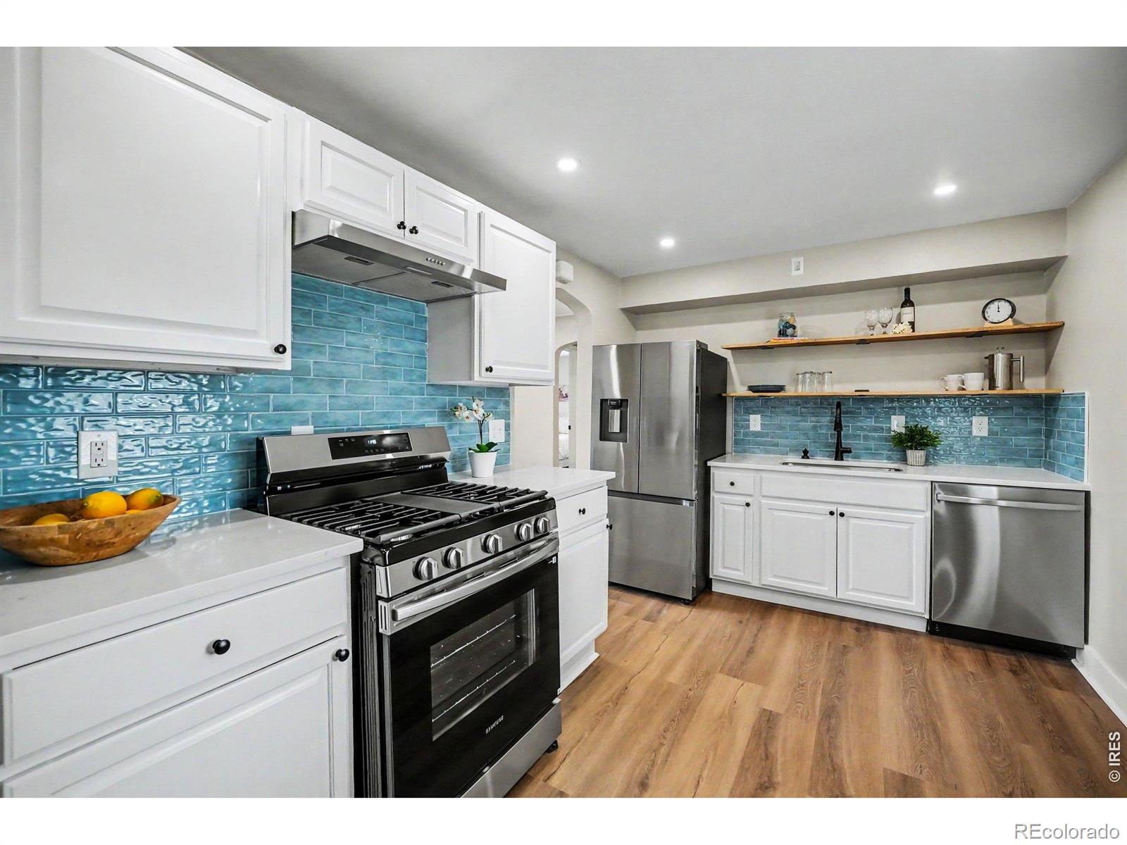 MLS Image #5 for 928  sheridan boulevard,denver, Colorado