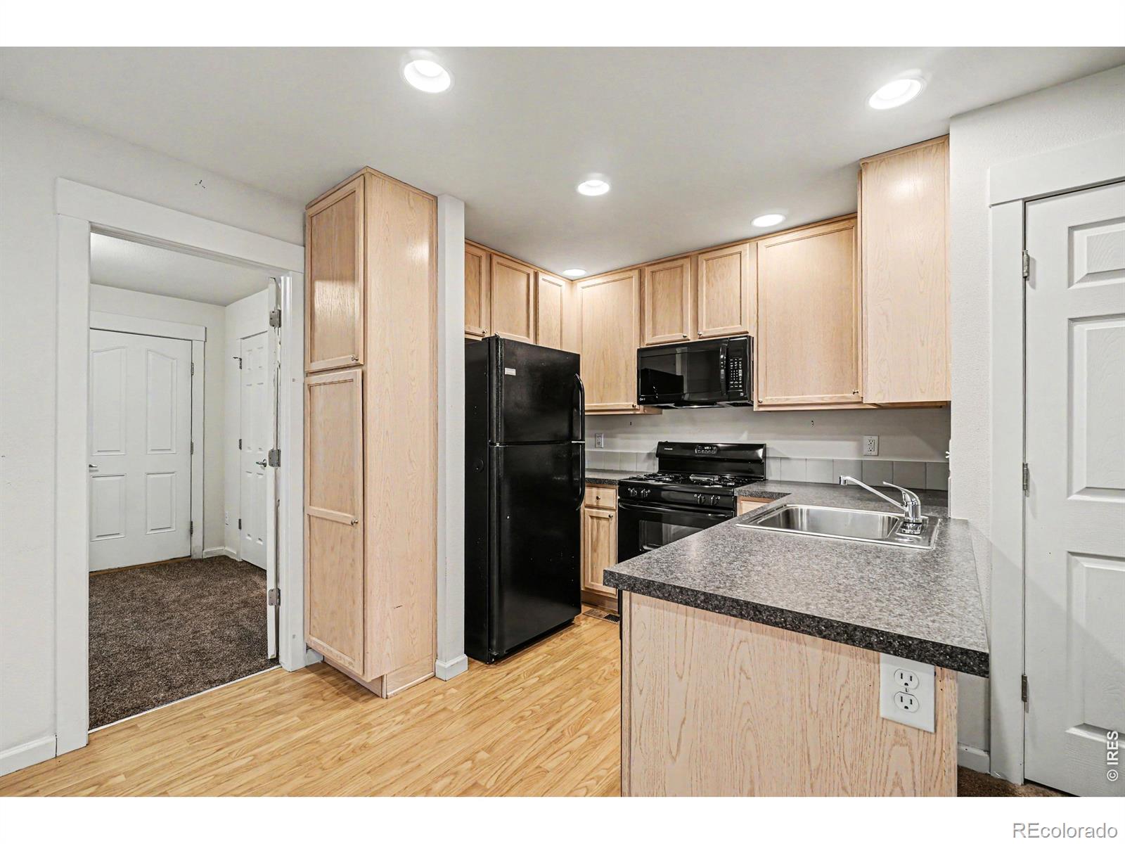 MLS Image #6 for 223  cardinal way,longmont, Colorado