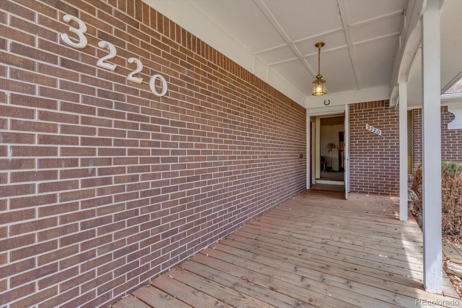MLS Image #4 for 3220 s fulton court,denver, Colorado