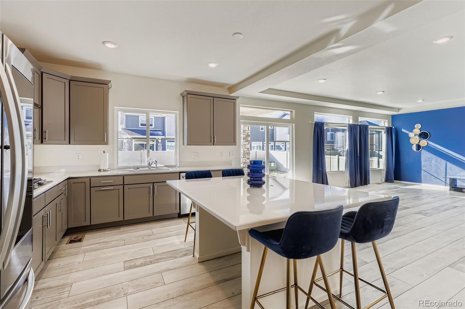 MLS Image #10 for 22238 e 45th place,aurora, Colorado