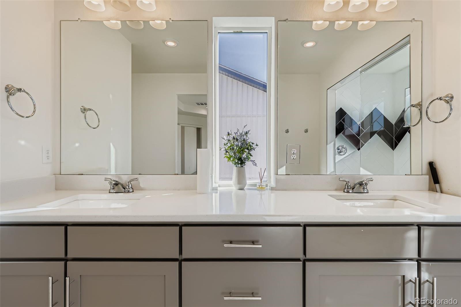 MLS Image #17 for 22238 e 45th place,aurora, Colorado