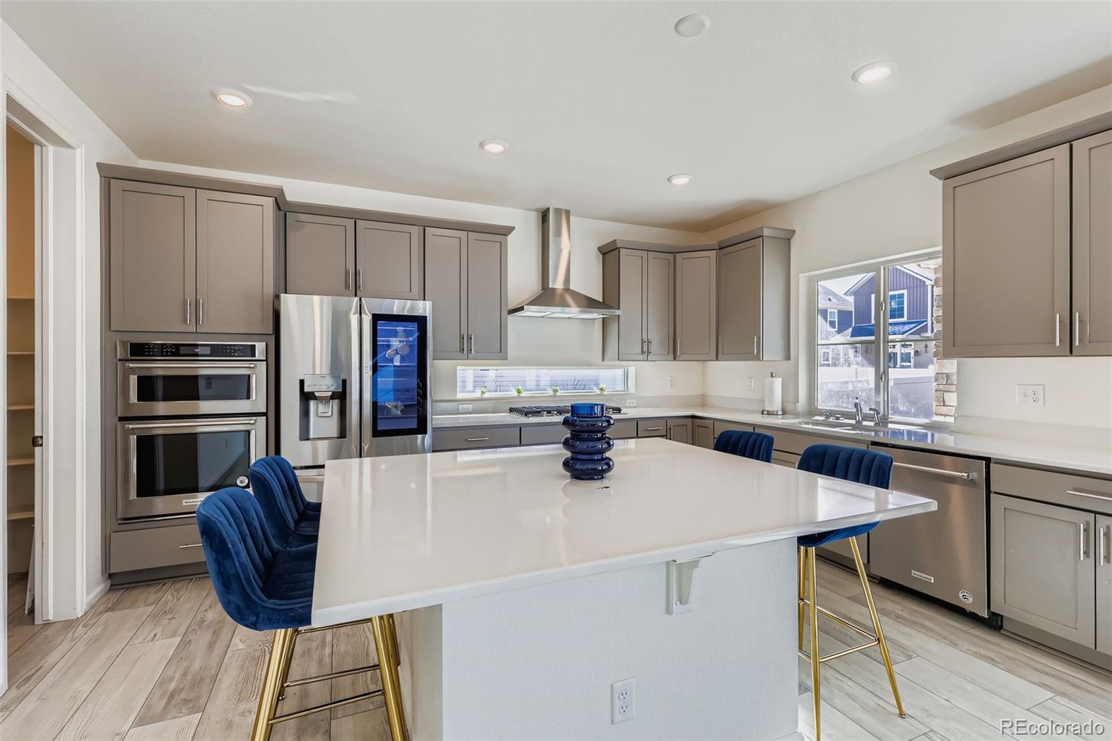 MLS Image #9 for 22238 e 45th place,aurora, Colorado