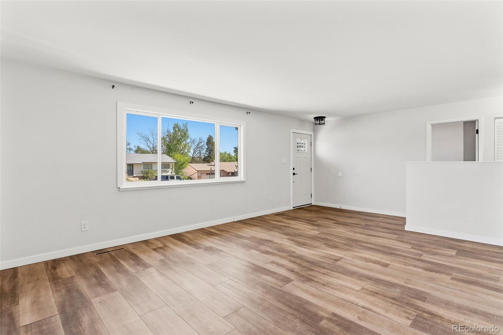 MLS Image #8 for 1539  server drive,colorado springs, Colorado