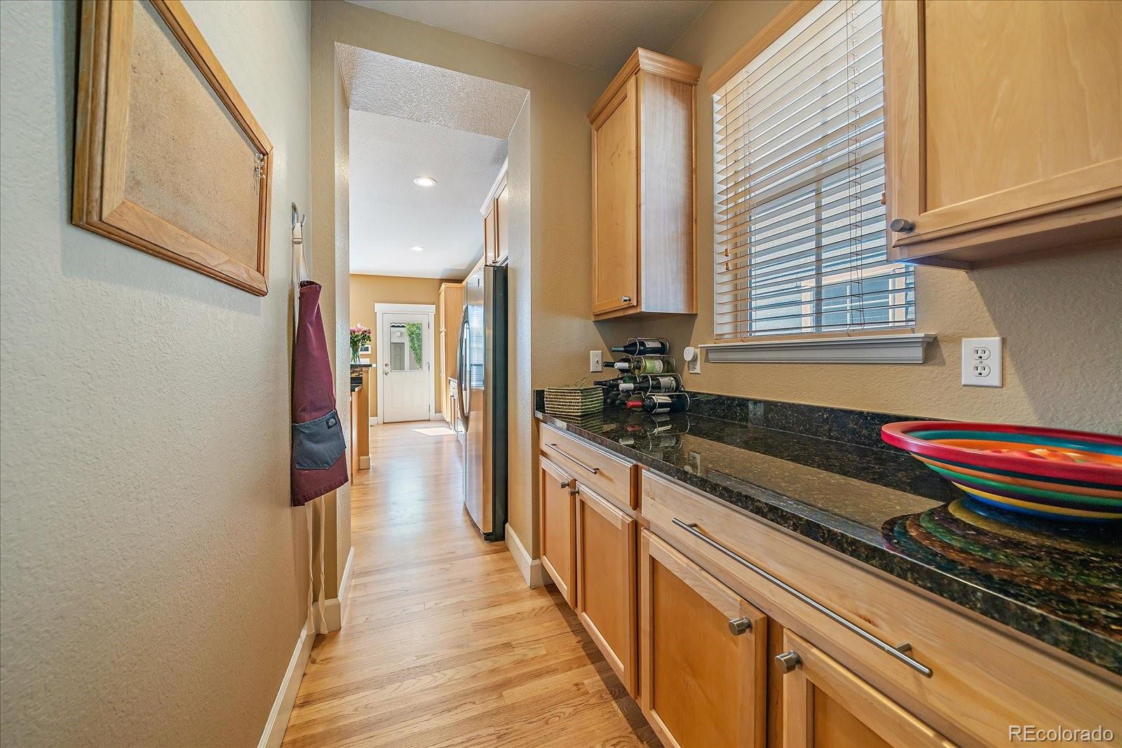MLS Image #14 for 2825  akron street,denver, Colorado