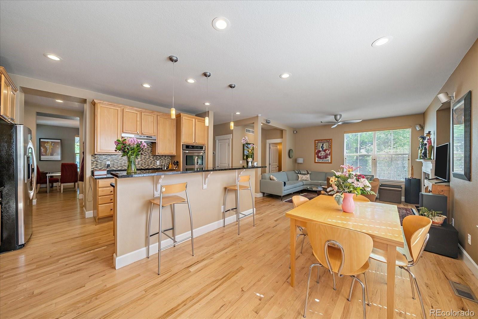 MLS Image #15 for 2825  akron street,denver, Colorado