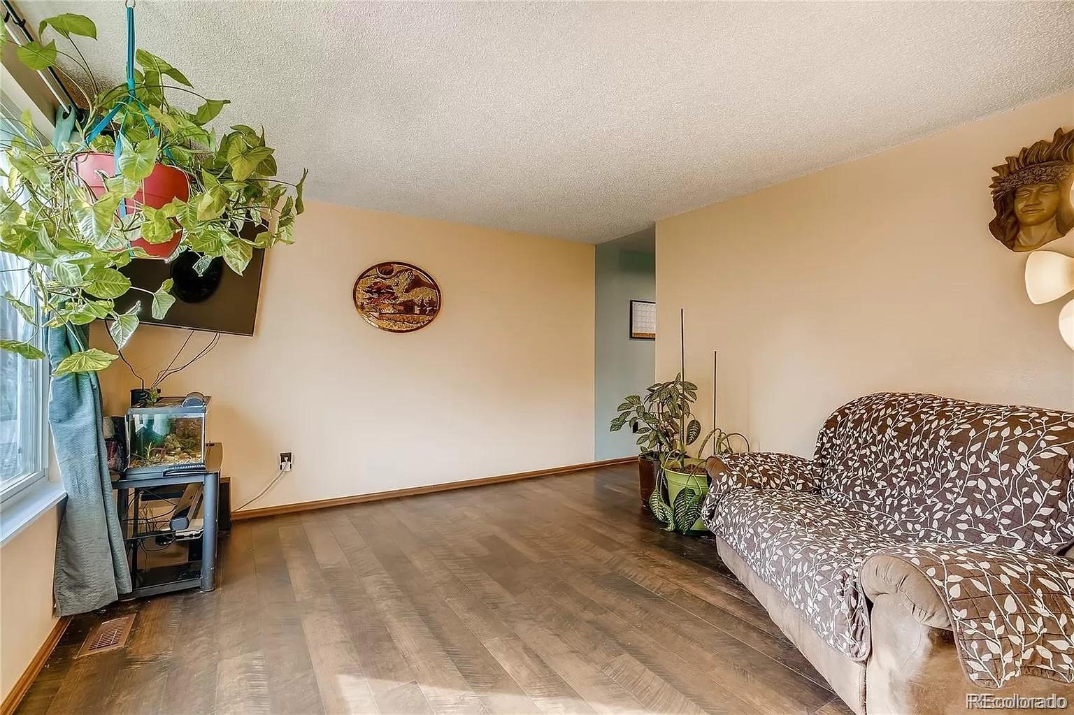 MLS Image #5 for 2863 s joplin court,aurora, Colorado