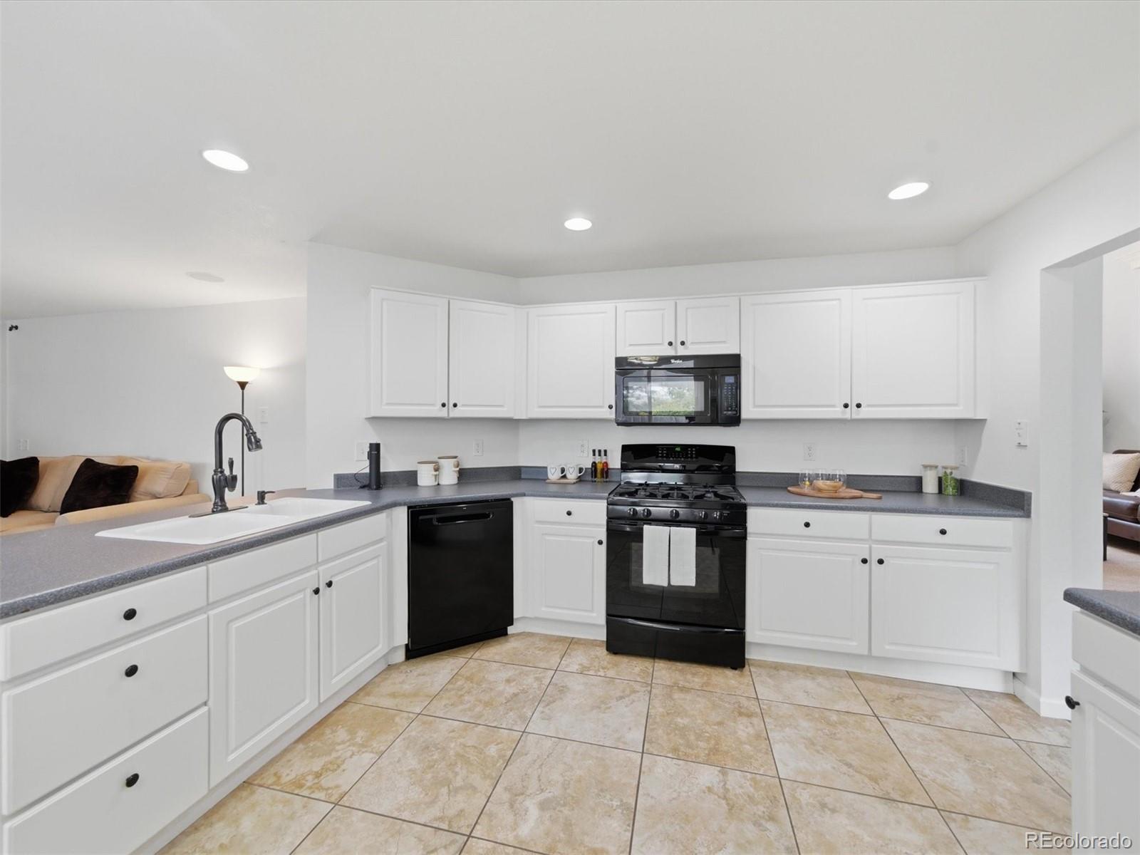 MLS Image #8 for 8722 w ute drive,littleton, Colorado