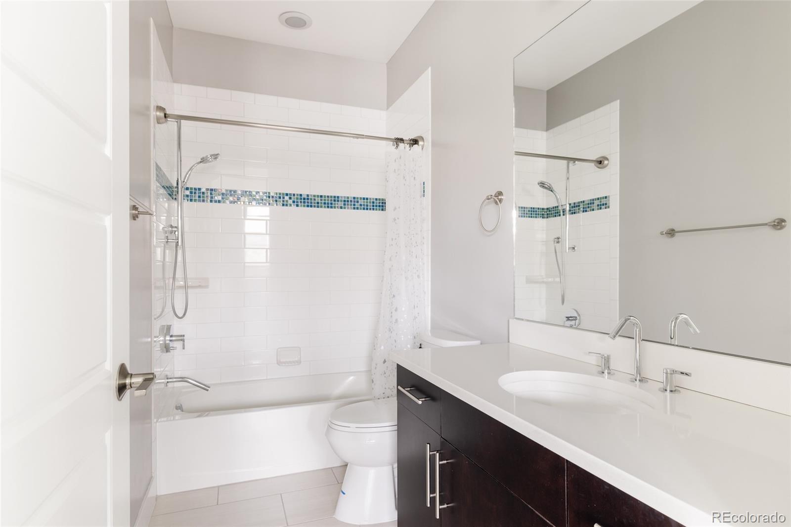 MLS Image #20 for 2831  joliet street,denver, Colorado