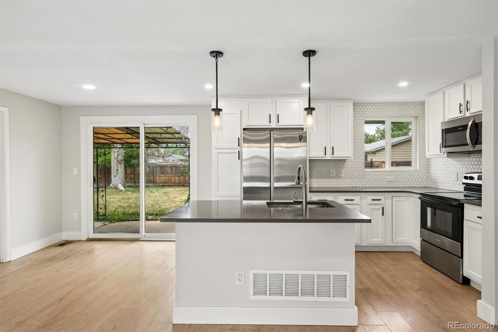 MLS Image #10 for 8419  ames street,arvada, Colorado
