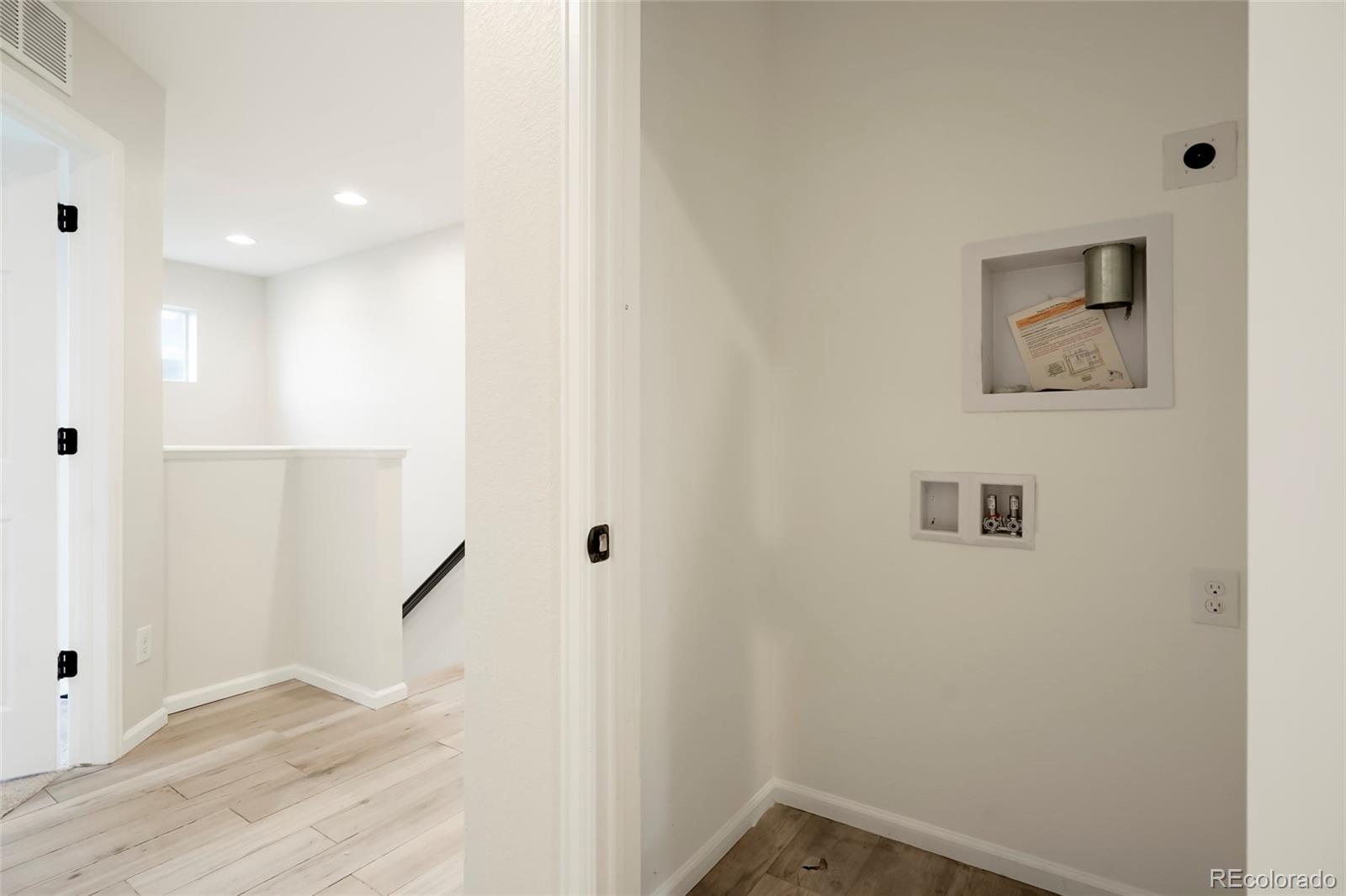 MLS Image #12 for 16249 e elk drive,denver, Colorado