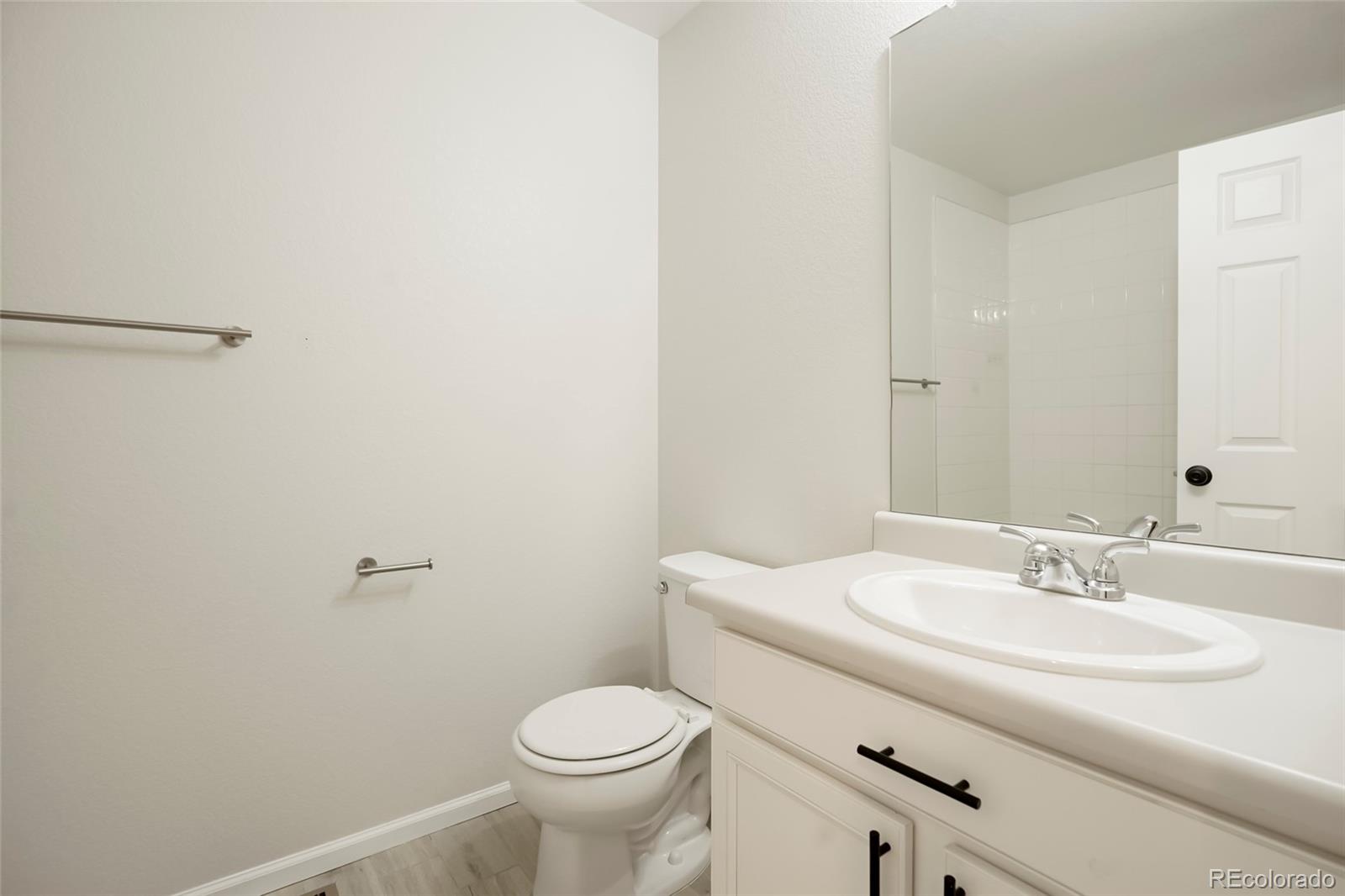 MLS Image #27 for 16249 e elk drive,denver, Colorado