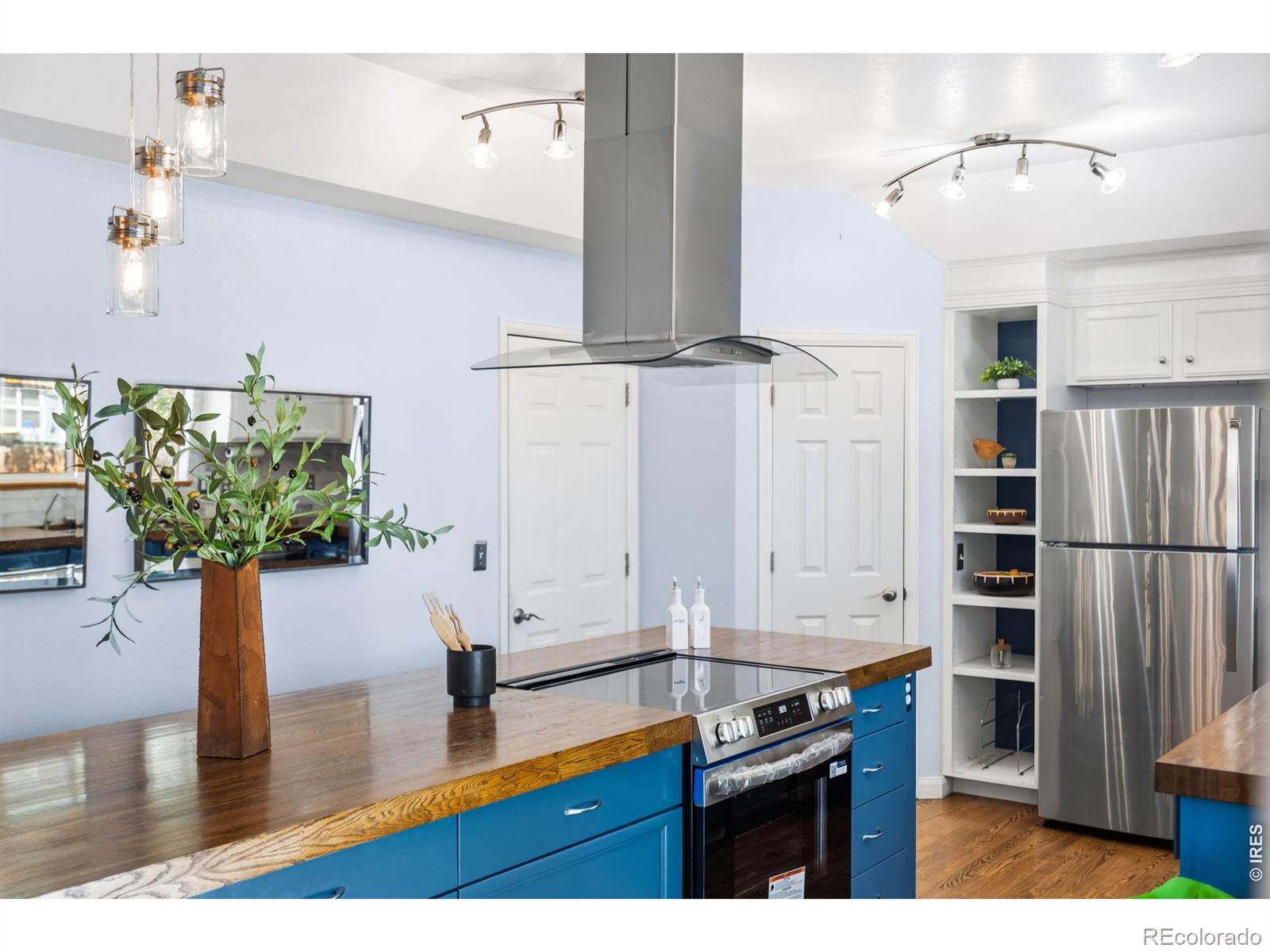 MLS Image #10 for 401  hemlock drive,windsor, Colorado
