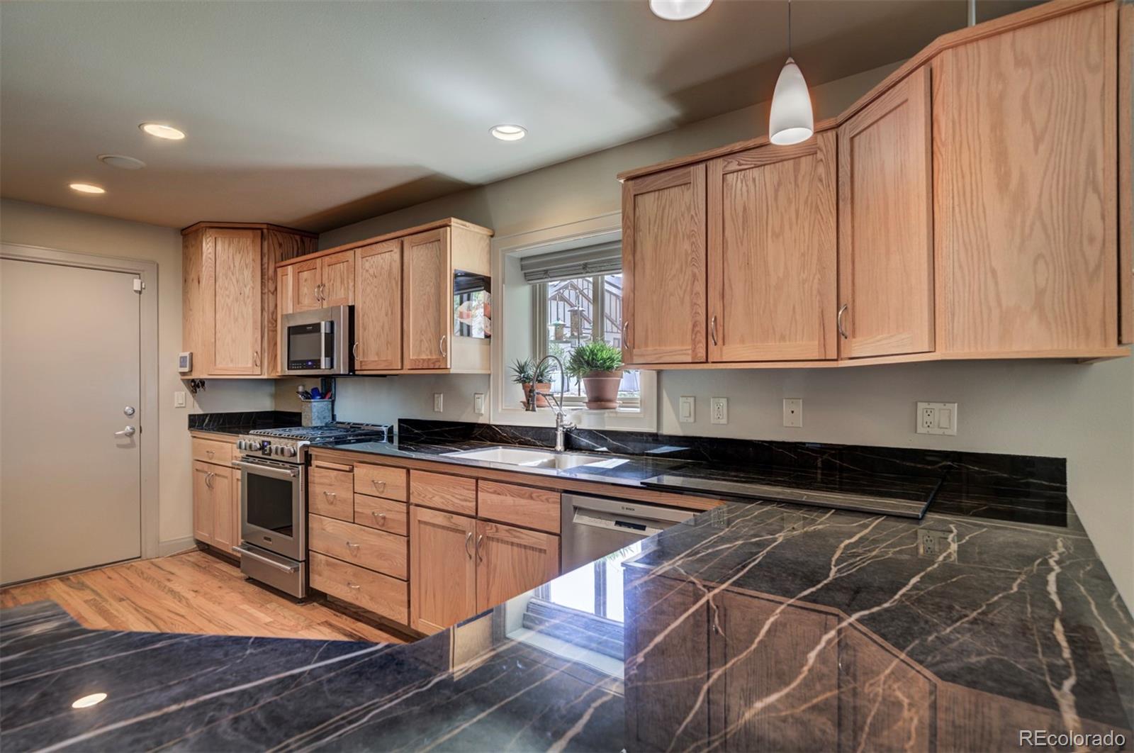MLS Image #15 for 105  aberdeen bluff ,pueblo, Colorado