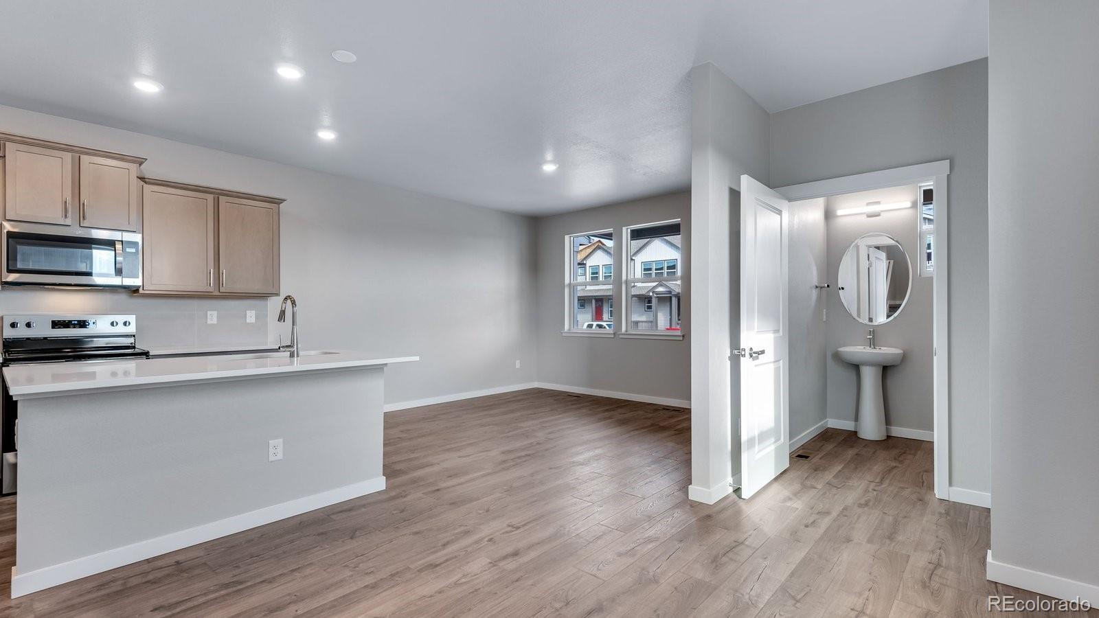 MLS Image #16 for 22624 e 6th place,aurora, Colorado