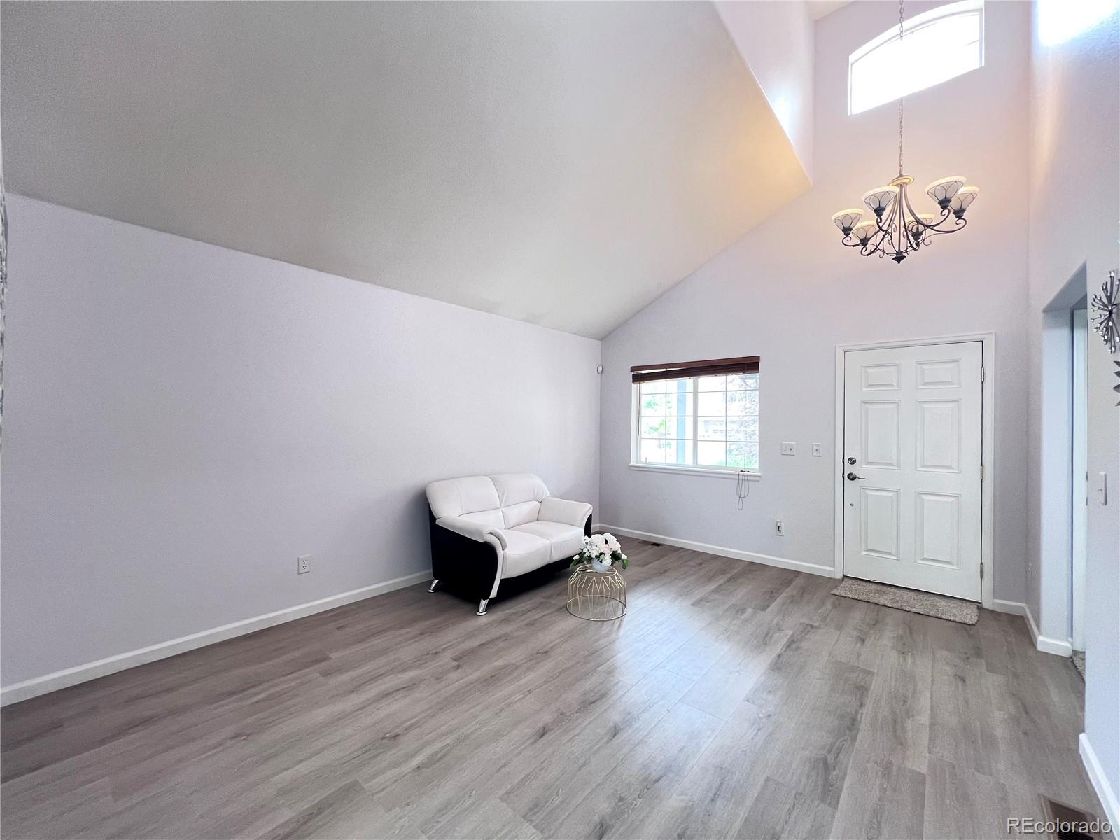 MLS Image #2 for 16184 e hinsdale avenue,aurora, Colorado