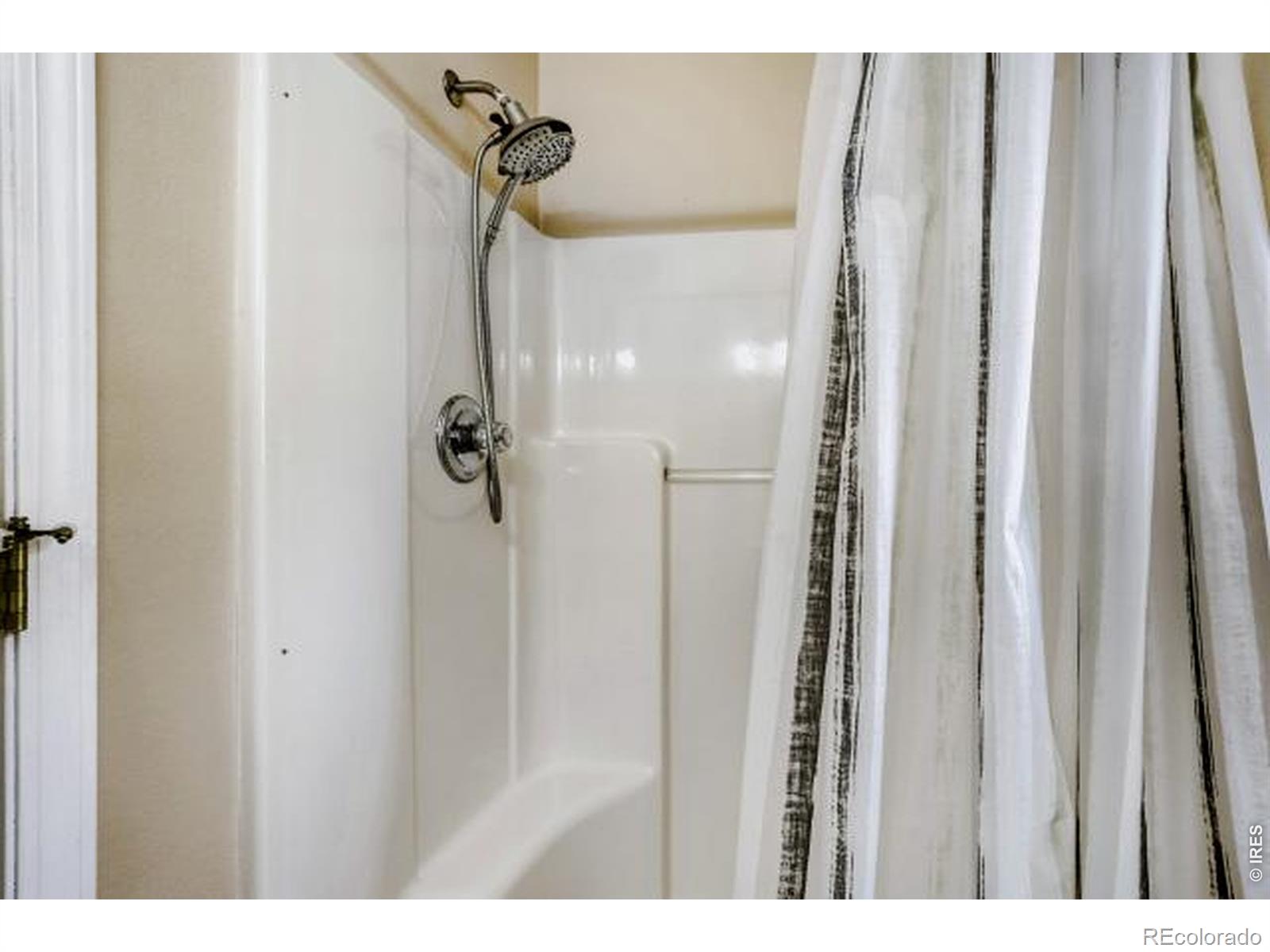 MLS Image #21 for 1012  basin court,windsor, Colorado