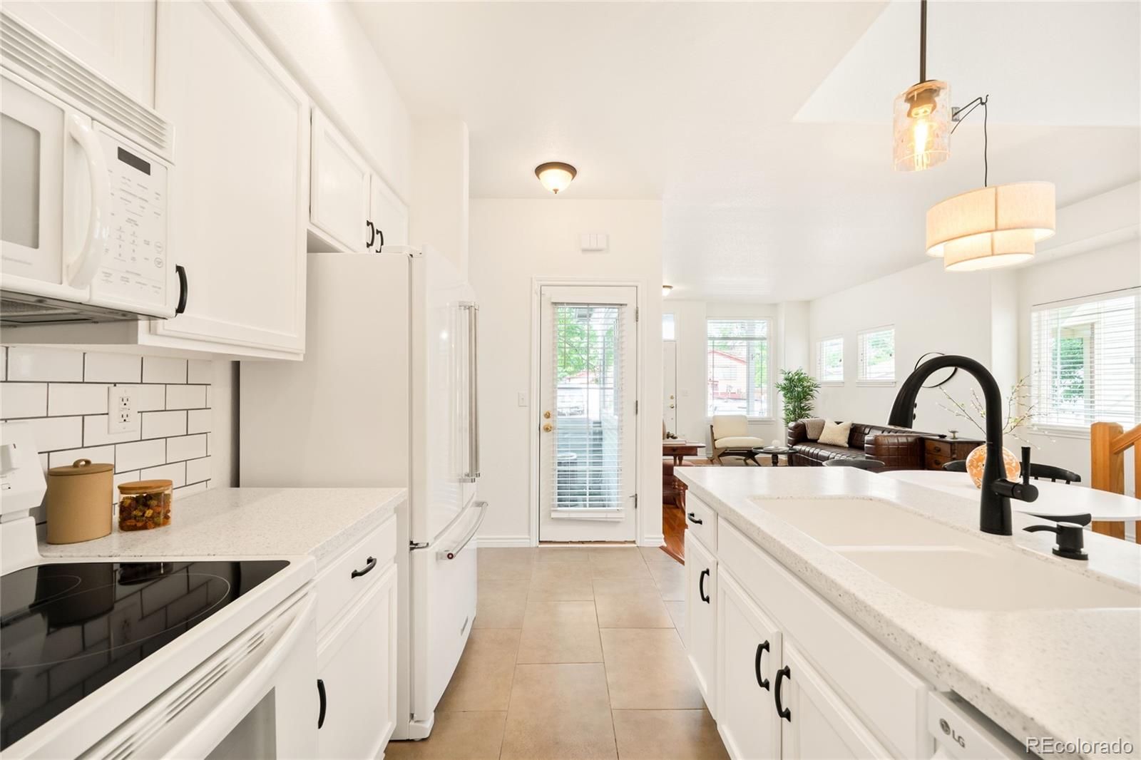 MLS Image #7 for 818 s terry street,longmont, Colorado