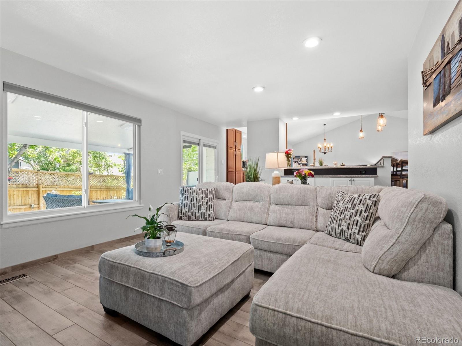 MLS Image #13 for 12162 w lake avenue,littleton, Colorado