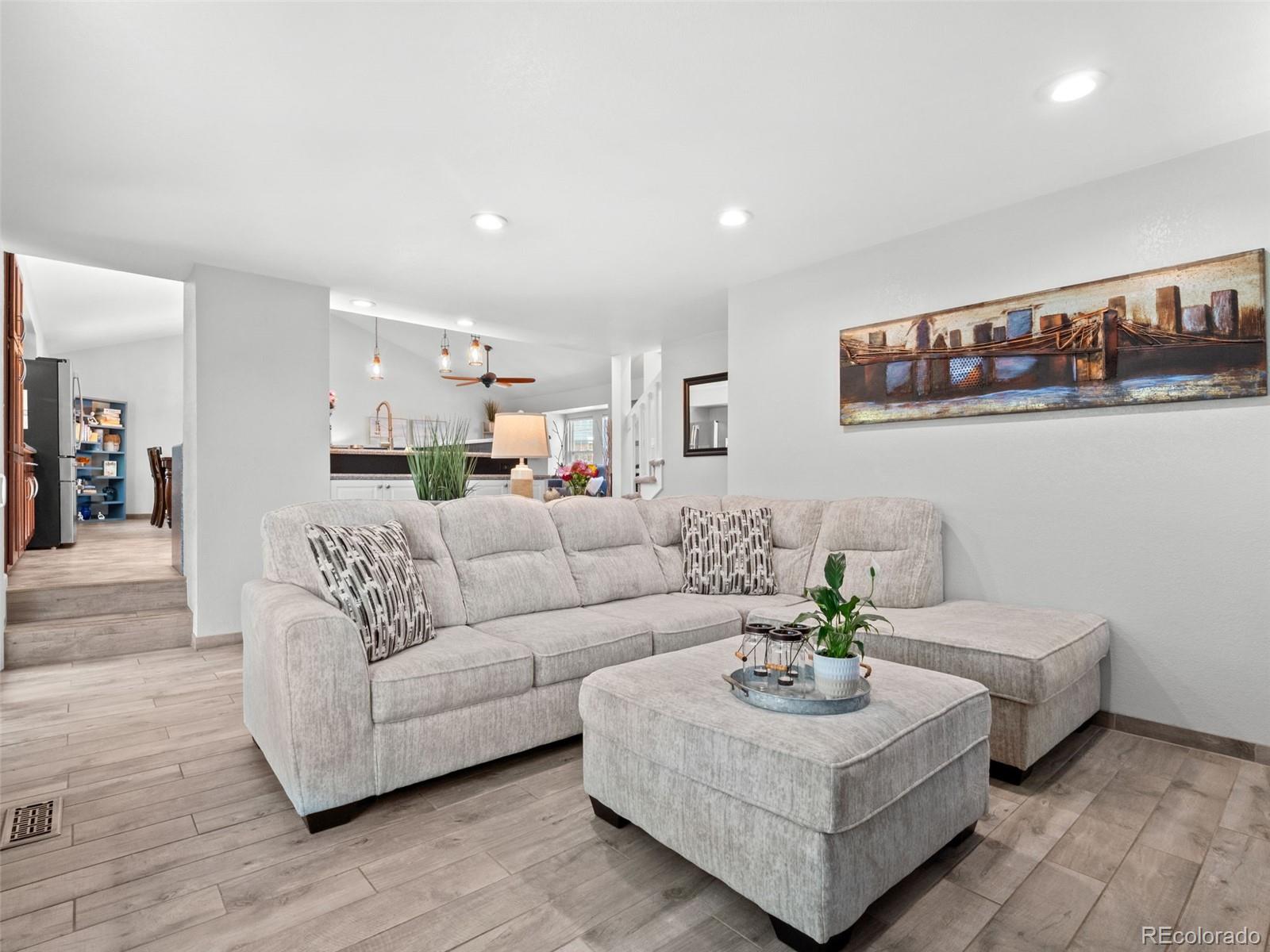 MLS Image #14 for 12162 w lake avenue,littleton, Colorado