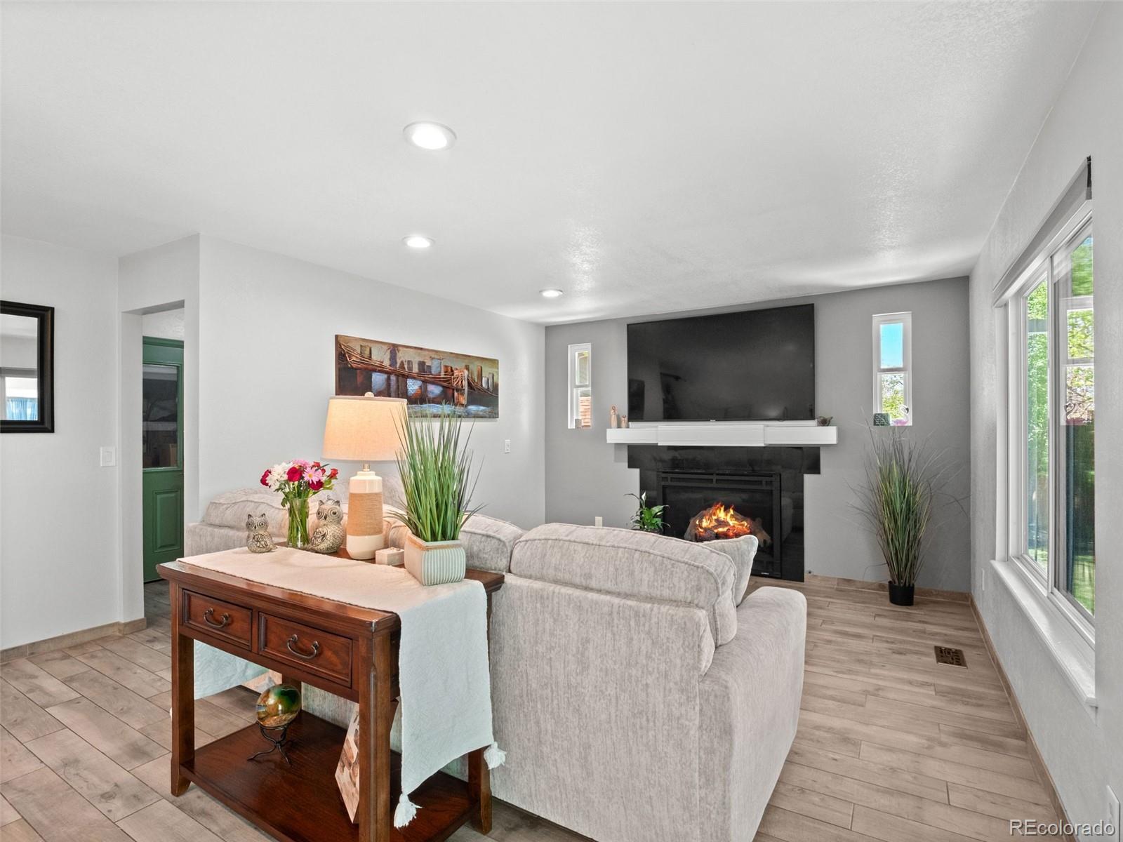 MLS Image #16 for 12162 w lake avenue,littleton, Colorado