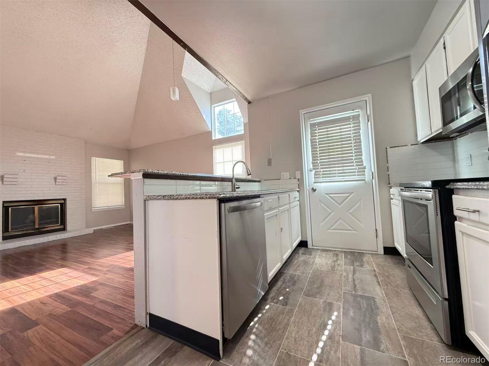 MLS Image #6 for 14129 e dickinson drive b,aurora, Colorado