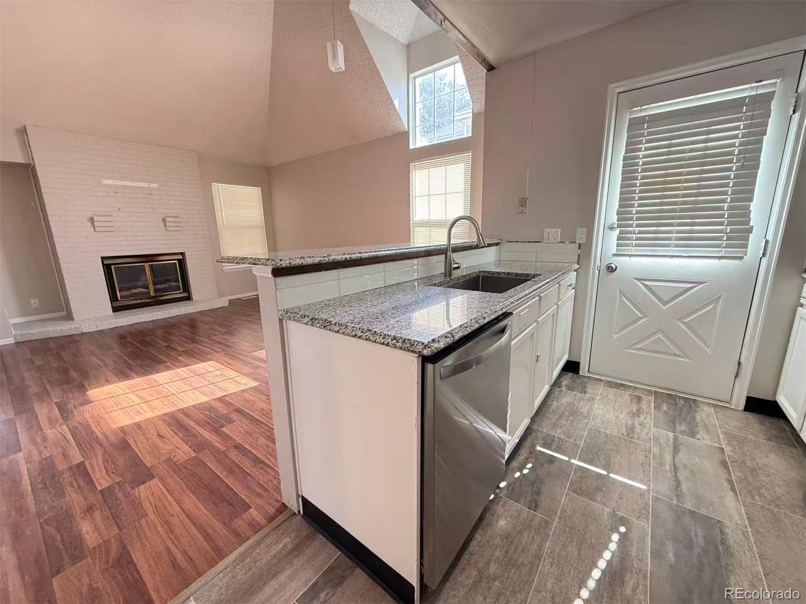 MLS Image #7 for 14129 e dickinson drive b,aurora, Colorado