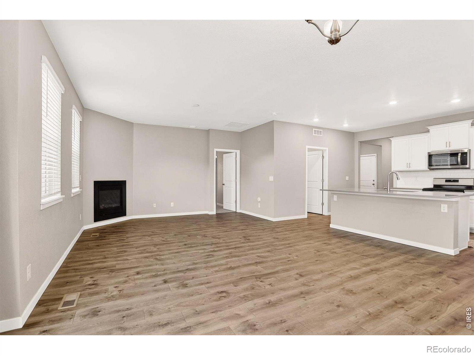MLS Image #16 for 1944  thundercloud drive,windsor, Colorado