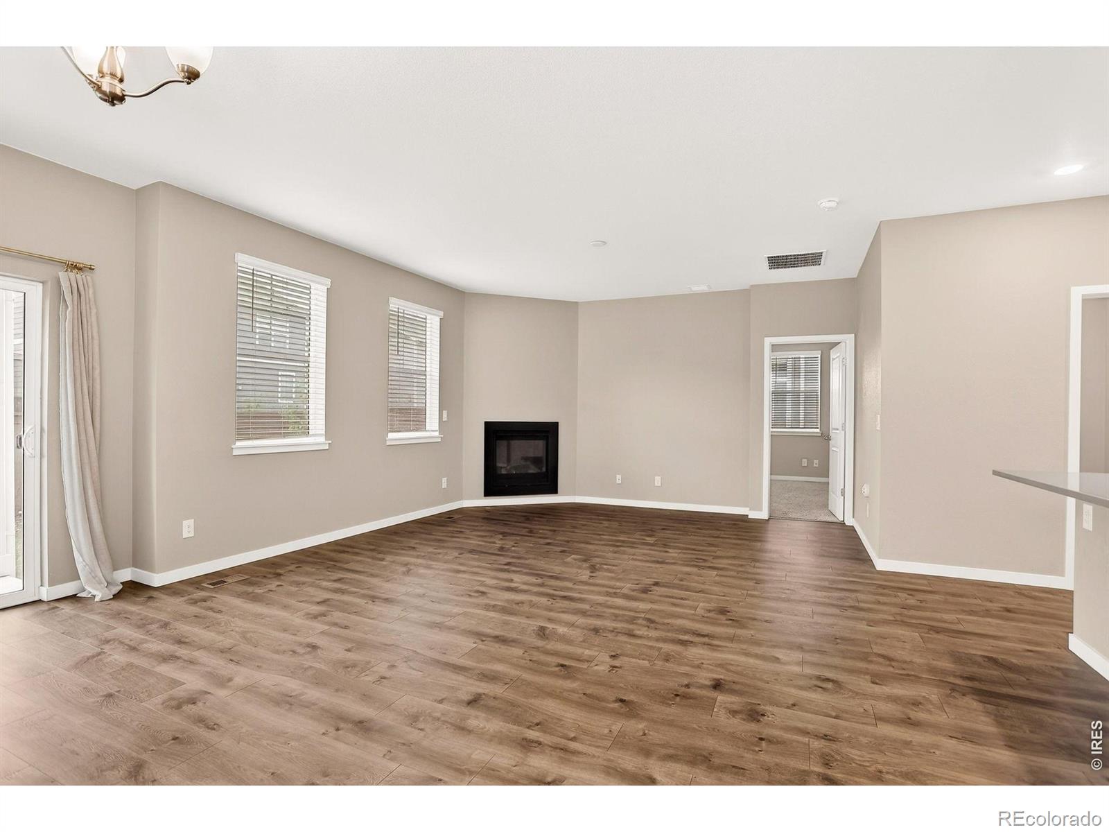 MLS Image #17 for 1944  thundercloud drive,windsor, Colorado