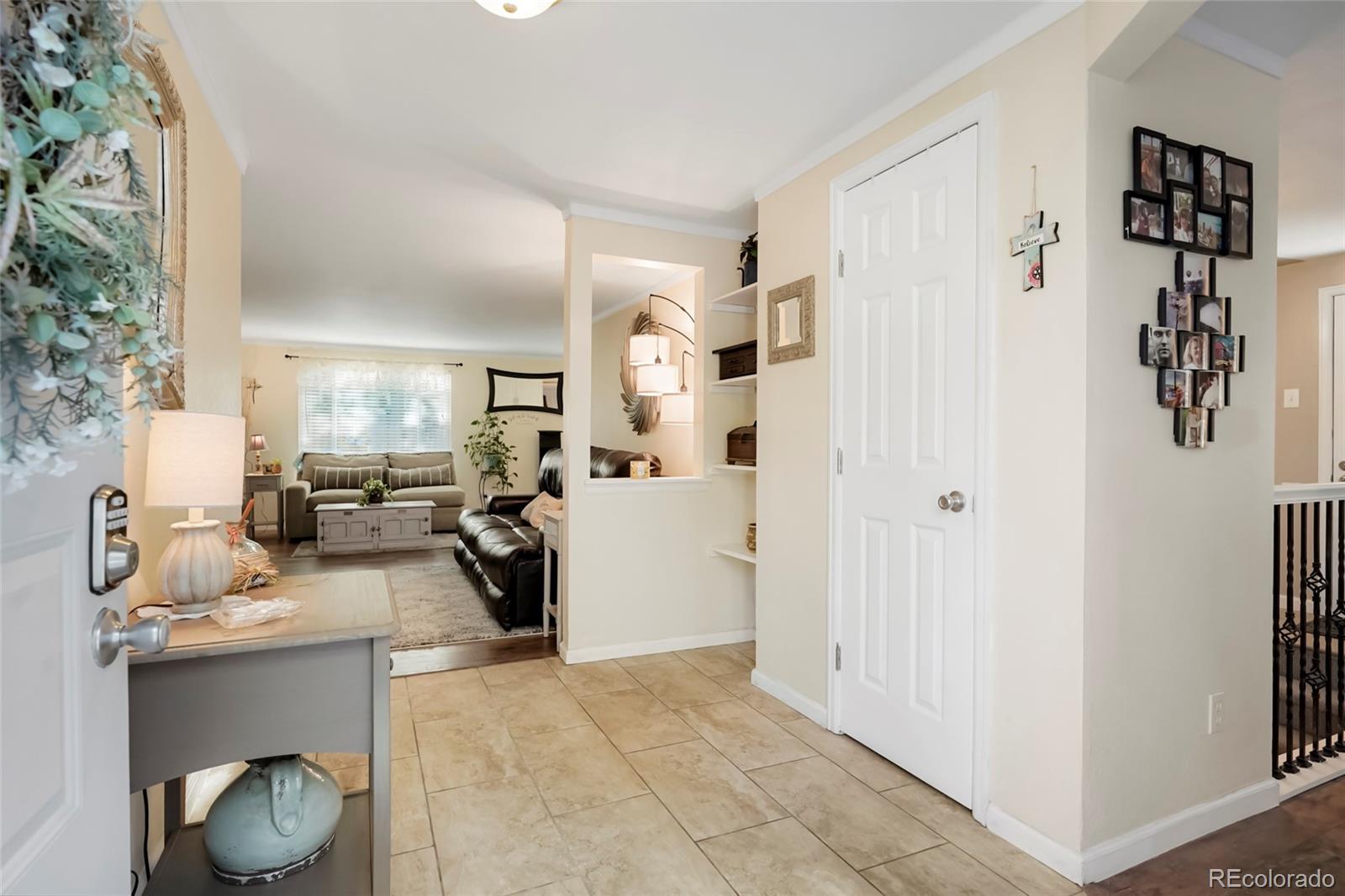 MLS Image #11 for 2741 s salida way,aurora, Colorado