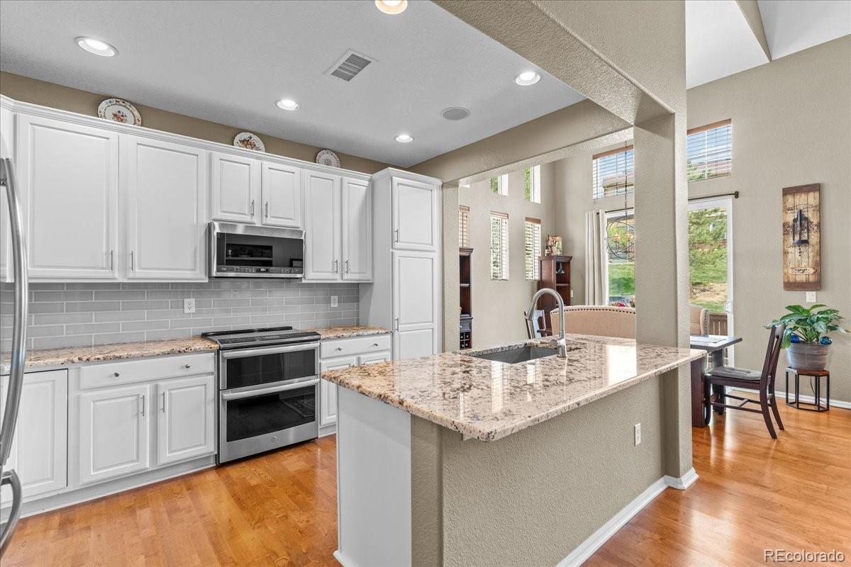 MLS Image #2 for 10624  clearview lane,highlands ranch, Colorado