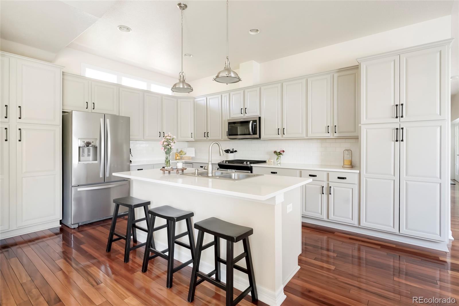 MLS Image #10 for 10198 e 28th avenue,denver, Colorado