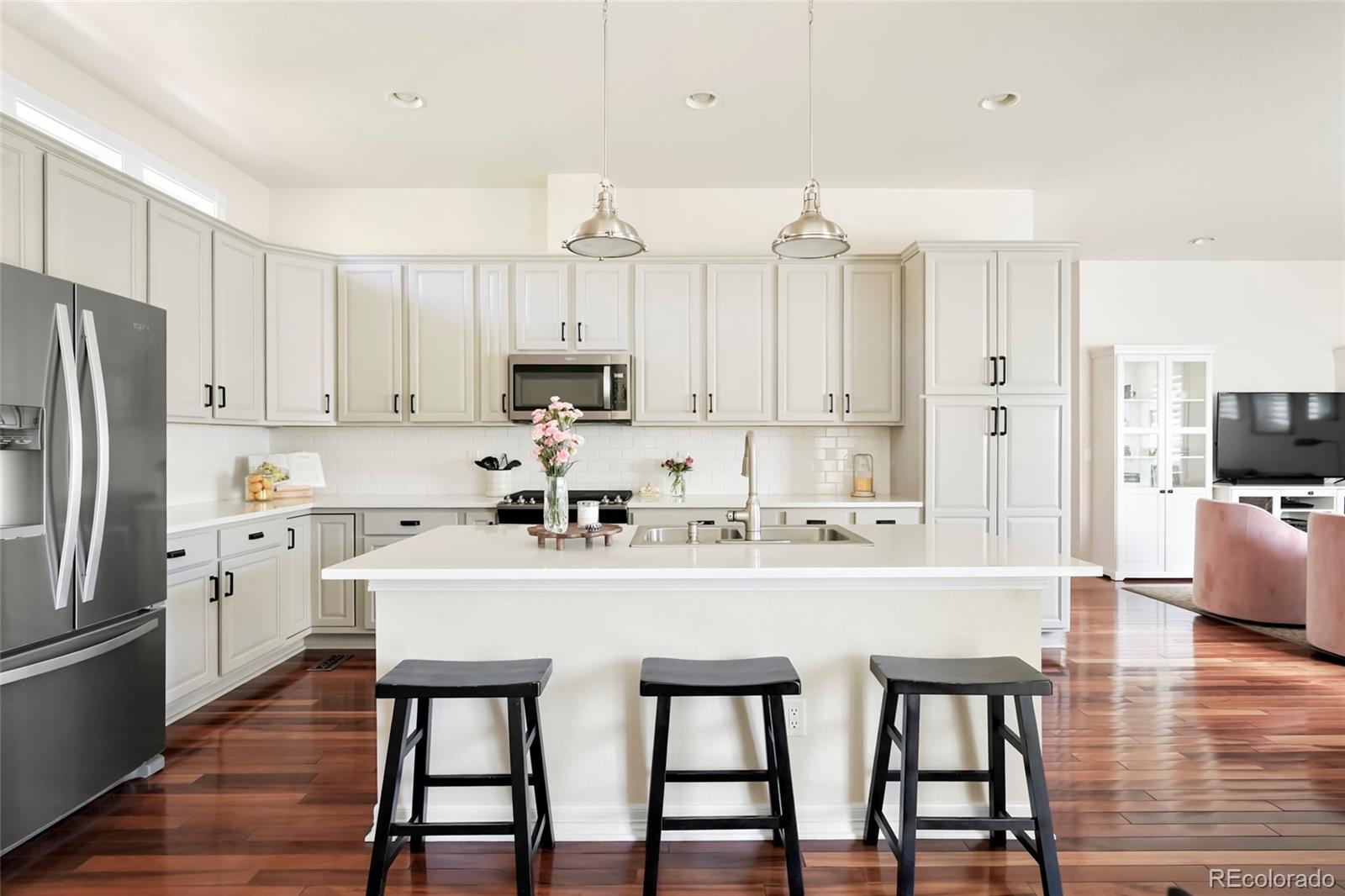 MLS Image #11 for 10198 e 28th avenue,denver, Colorado