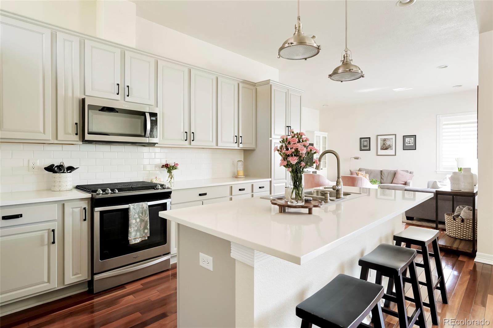 MLS Image #12 for 10198 e 28th avenue,denver, Colorado