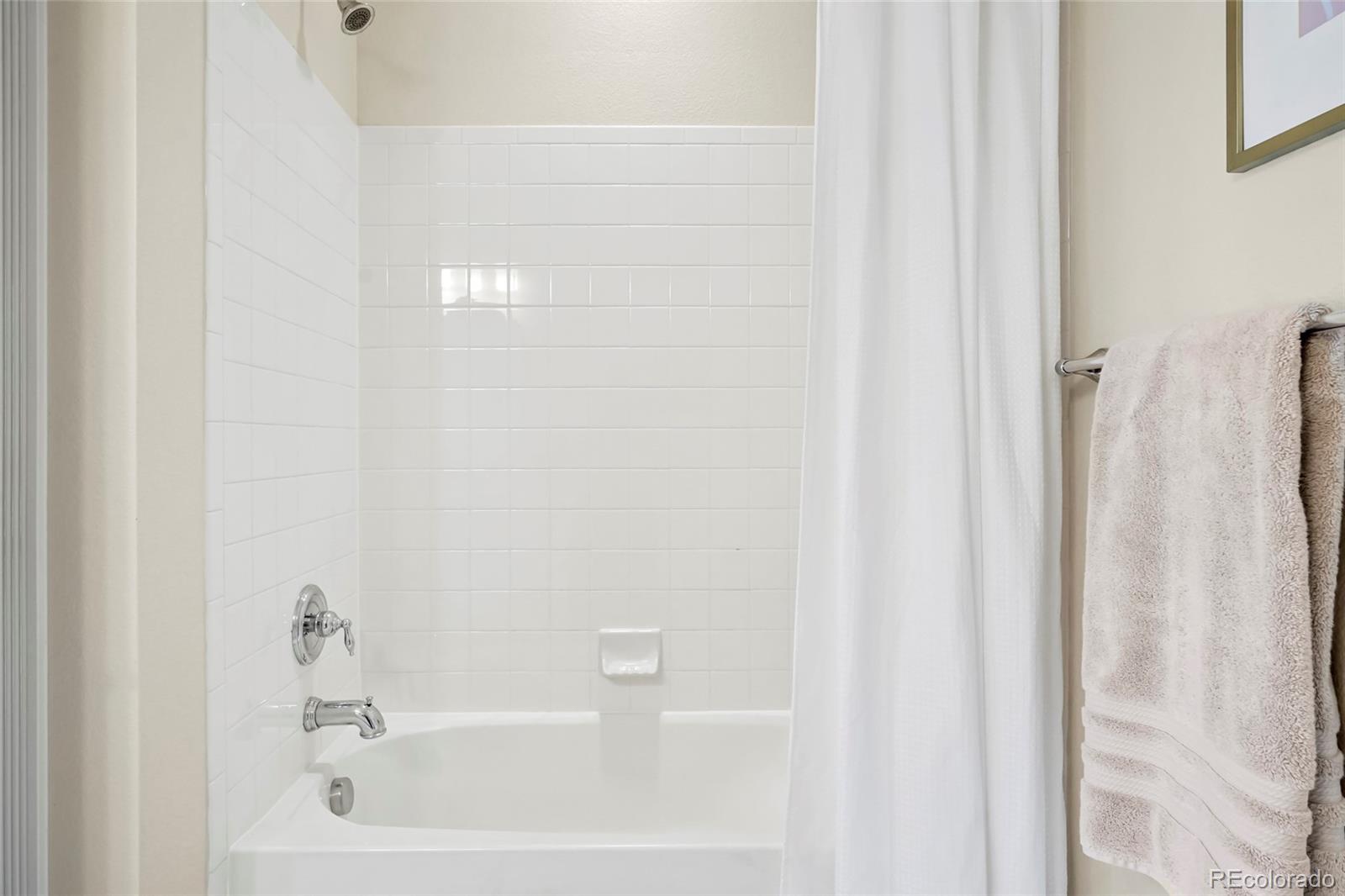 MLS Image #28 for 10198 e 28th avenue,denver, Colorado