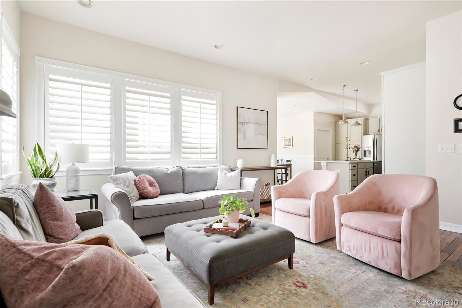 MLS Image #9 for 10198 e 28th avenue,denver, Colorado
