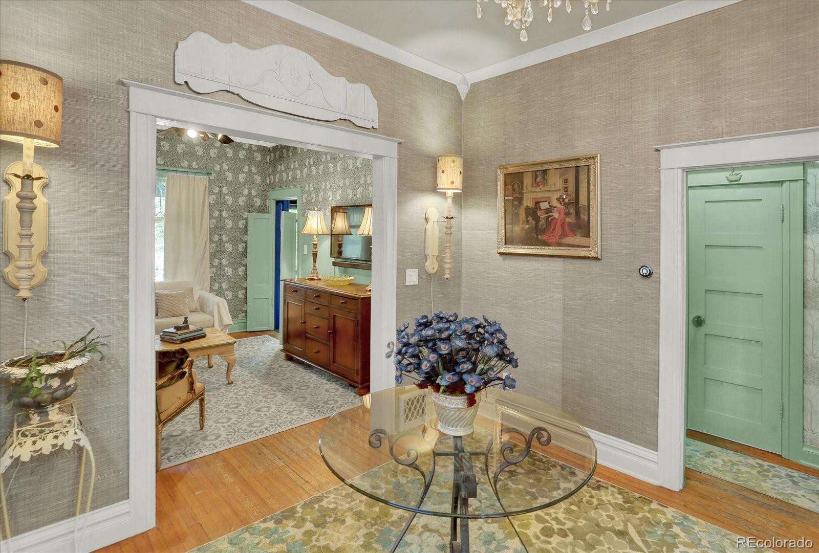 MLS Image #10 for 260 s corona street,denver, Colorado