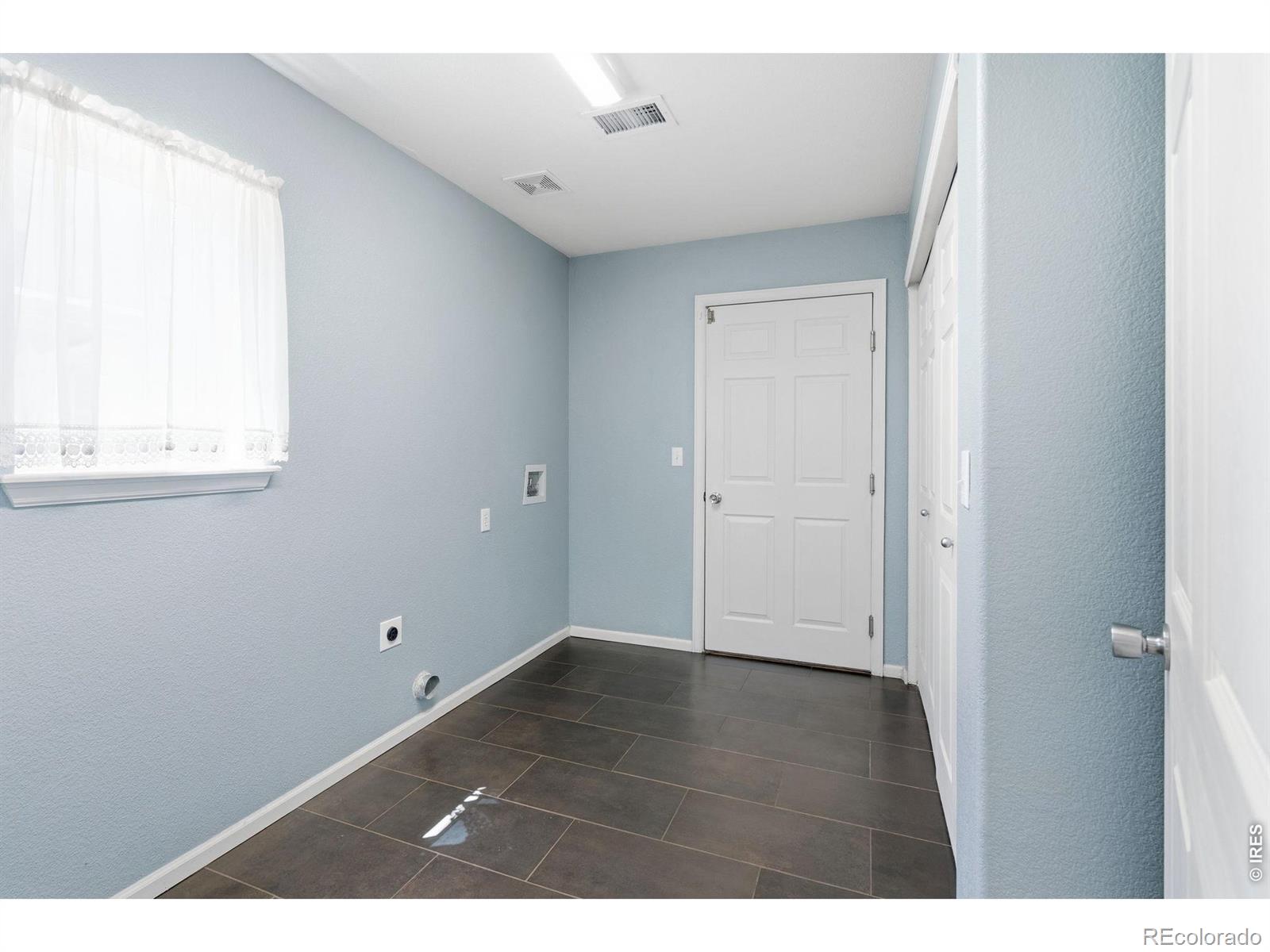 MLS Image #42 for 4582  longs court,broomfield, Colorado