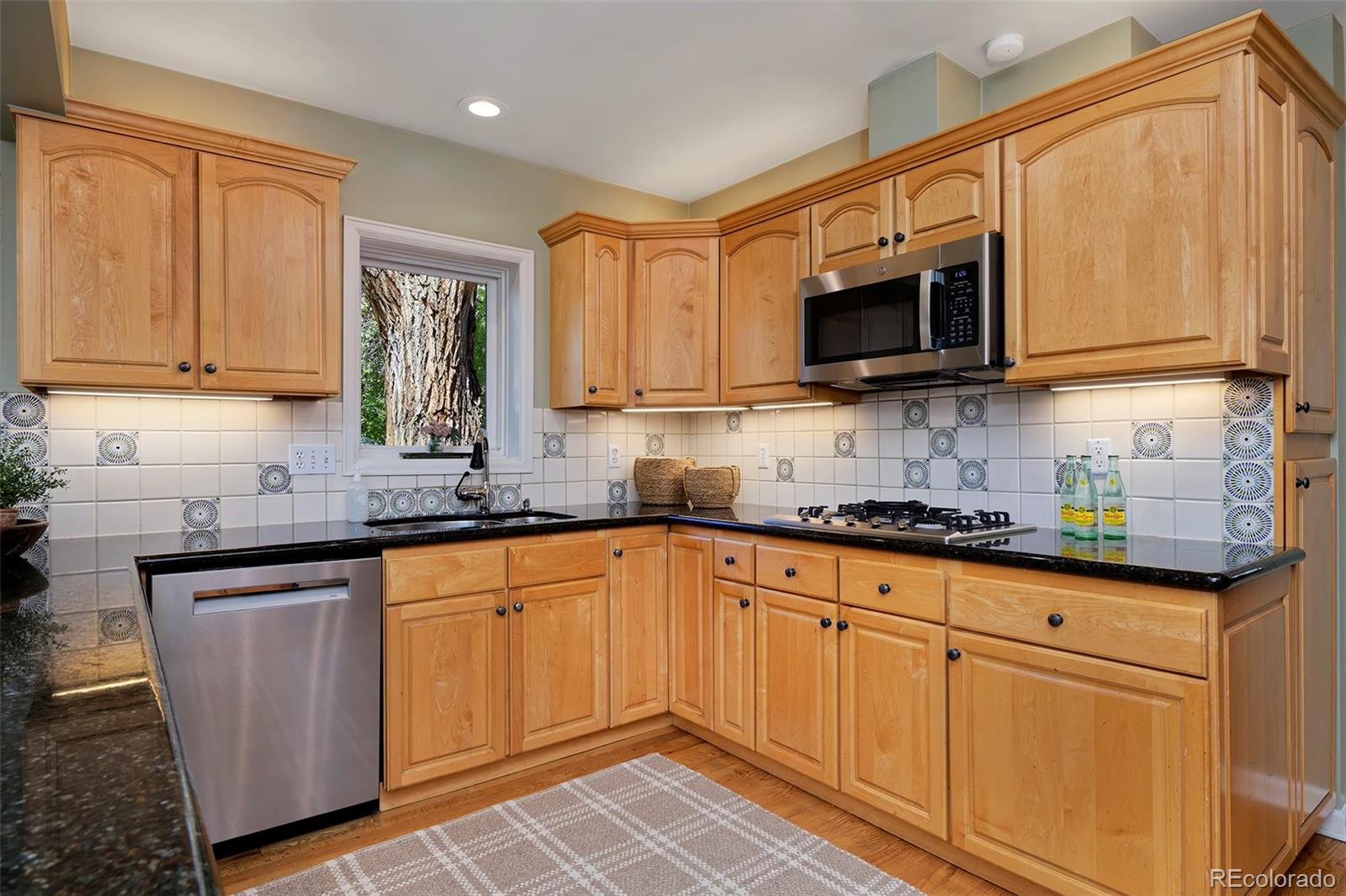 MLS Image #13 for 435  forest street,denver, Colorado