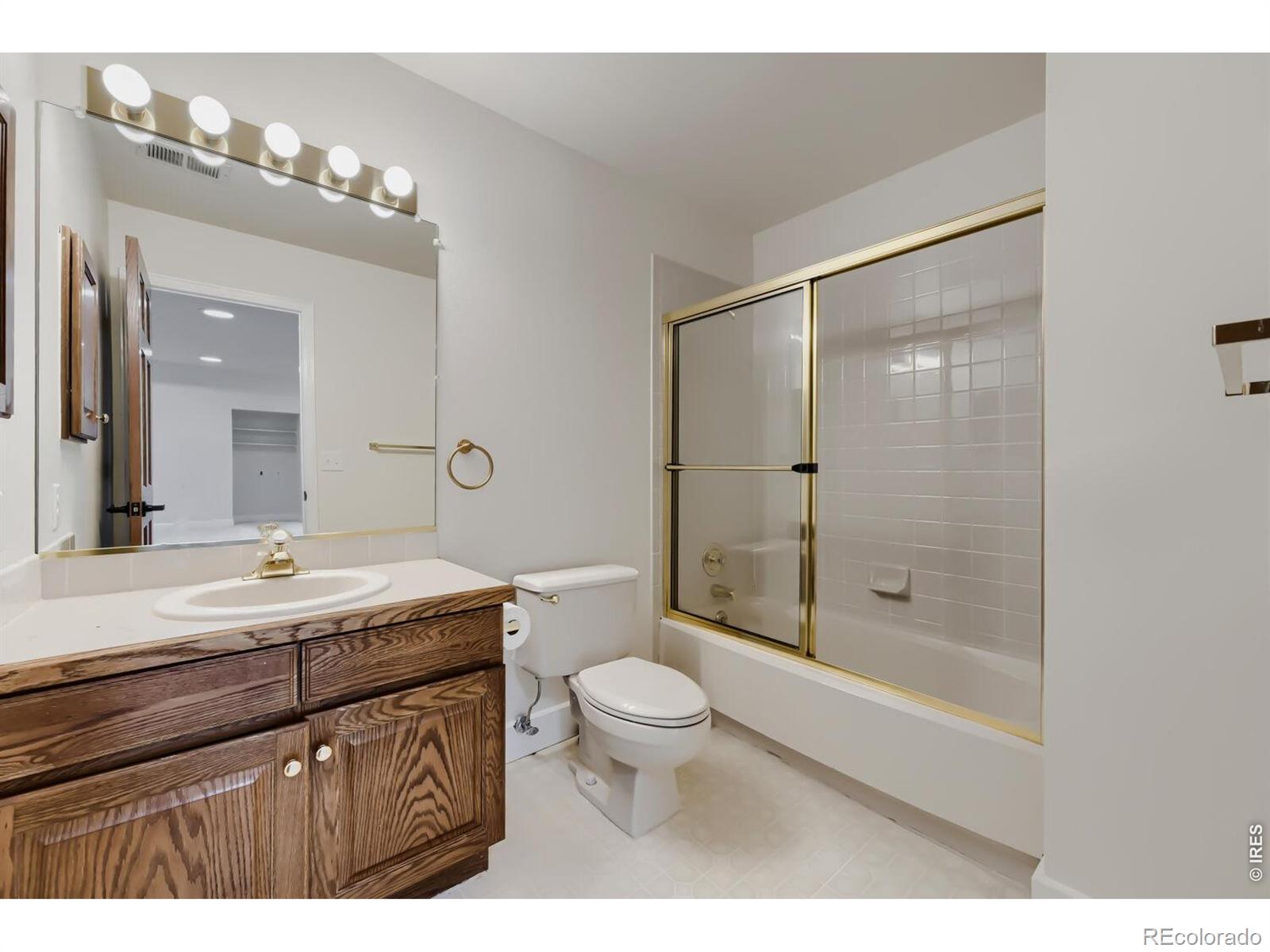 MLS Image #26 for 19882 e geddes place,centennial, Colorado