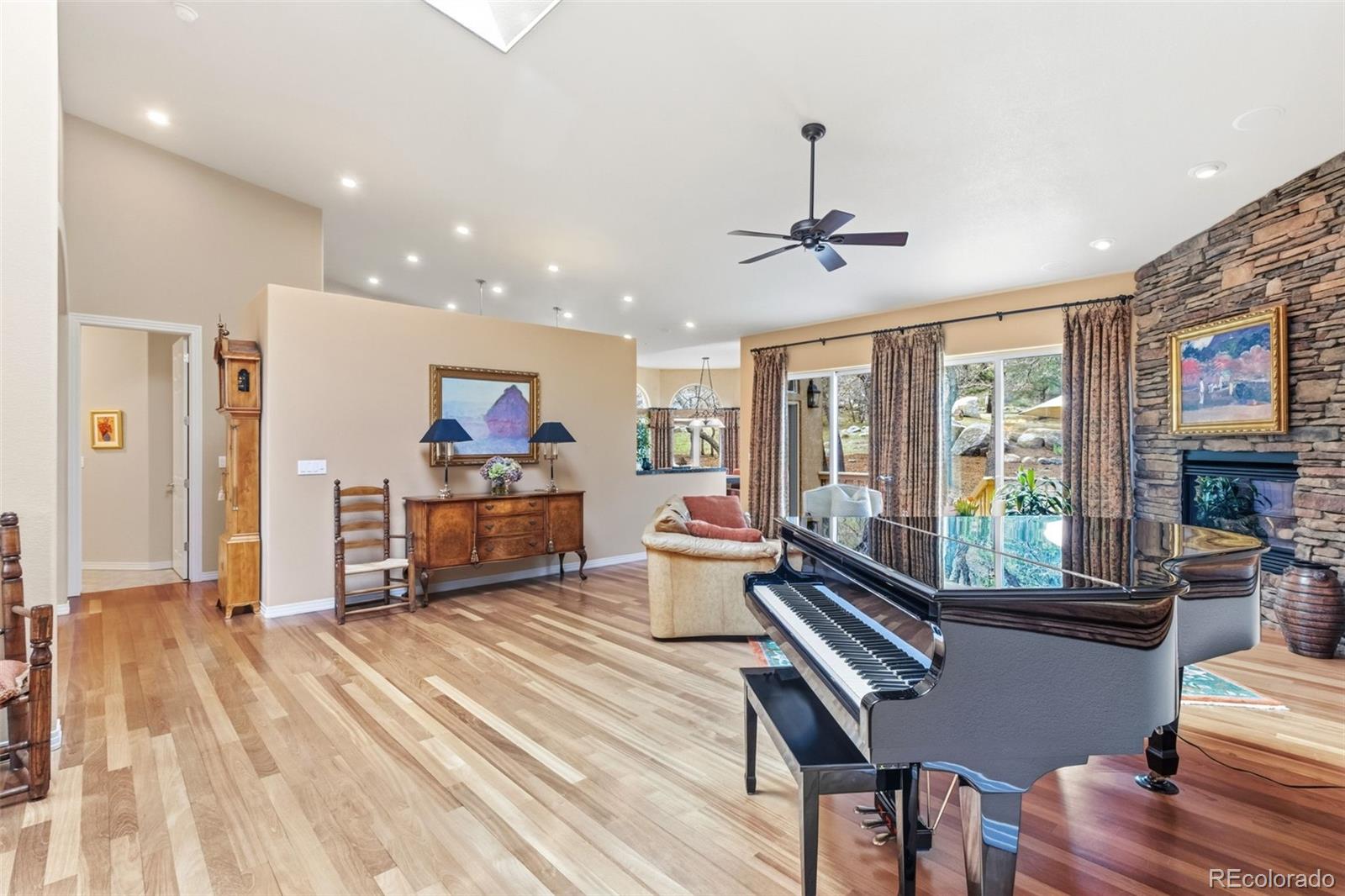MLS Image #4 for 444  darlington way,colorado springs, Colorado