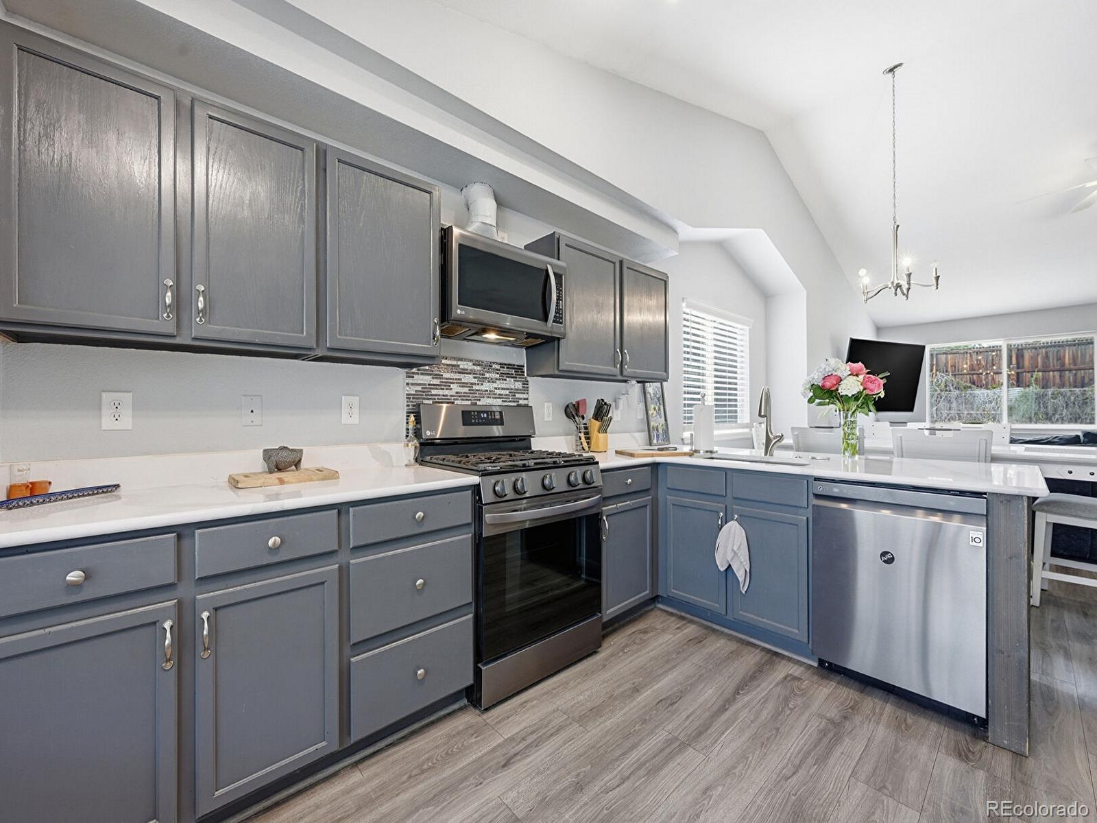 MLS Image #4 for 887 w 96th place,thornton, Colorado