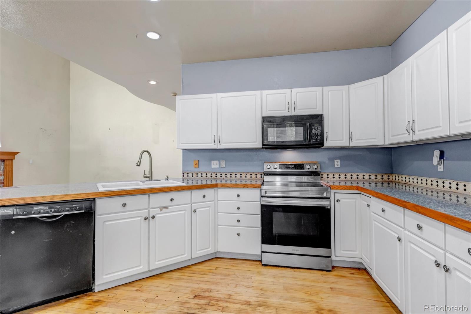 MLS Image #5 for 1415  snowberry lane,broomfield, Colorado