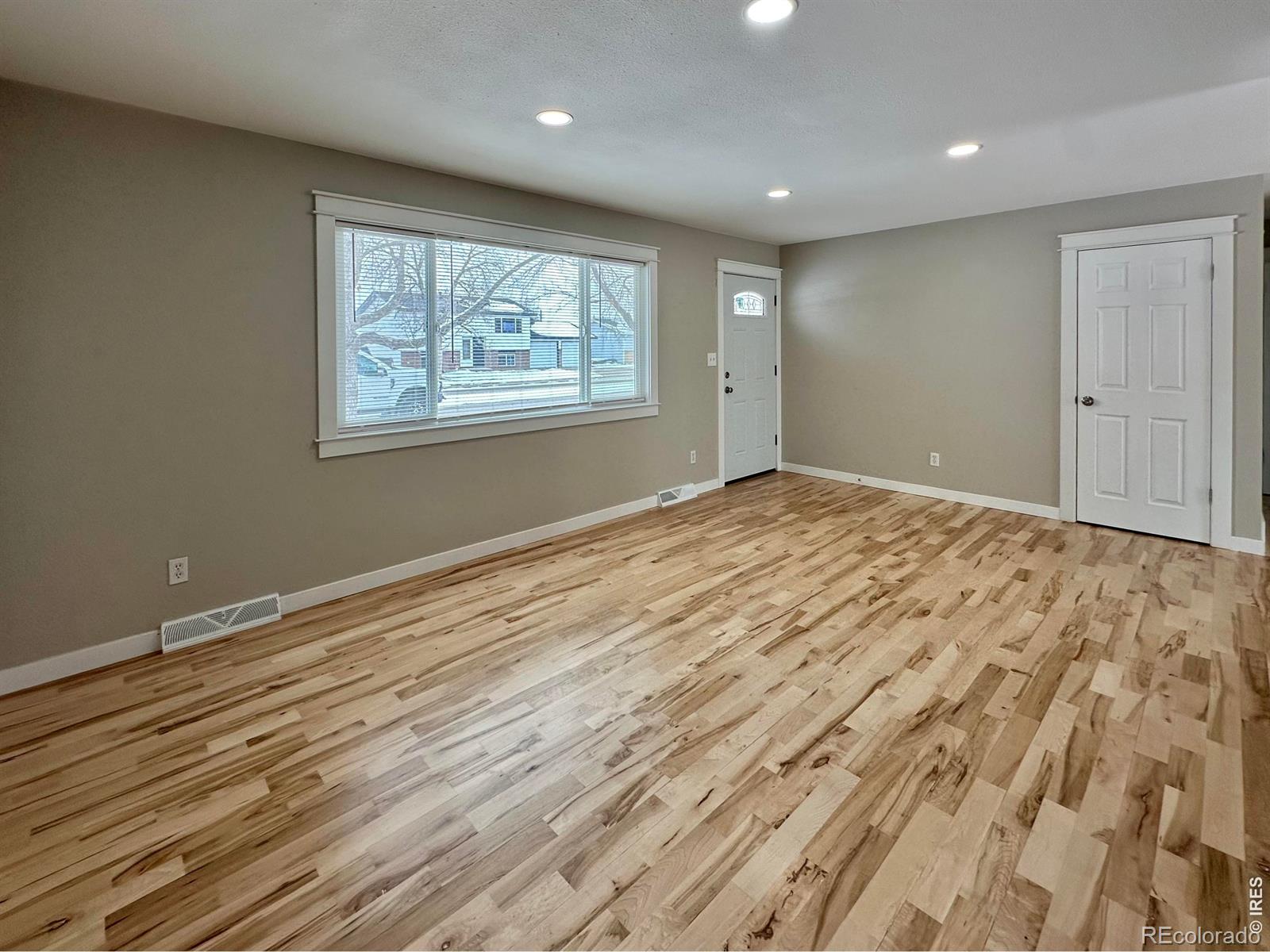 MLS Image #5 for 423  2nd street,kersey, Colorado