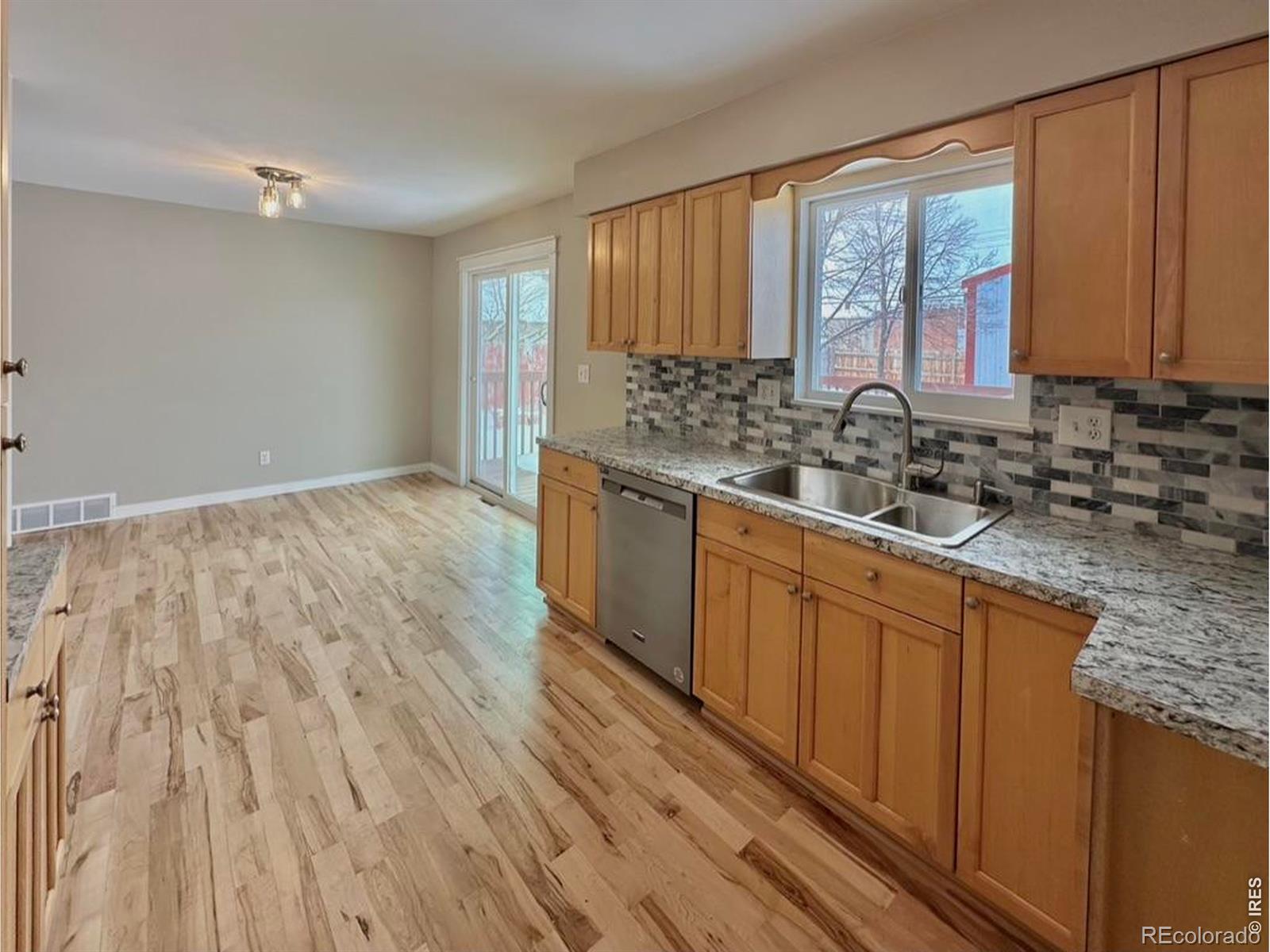 MLS Image #9 for 423  2nd street,kersey, Colorado