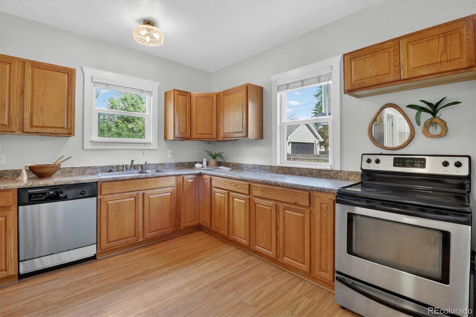 MLS Image #15 for 4954 n grove street,denver, Colorado