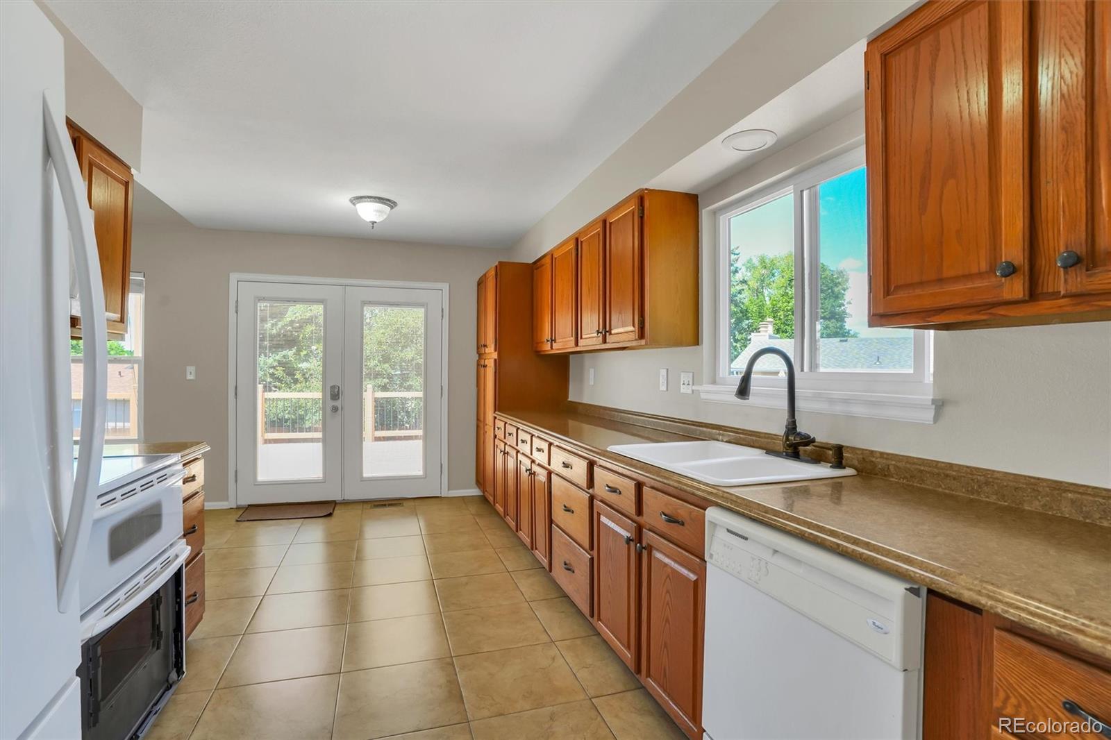 MLS Image #11 for 3793 s olathe circle,aurora, Colorado