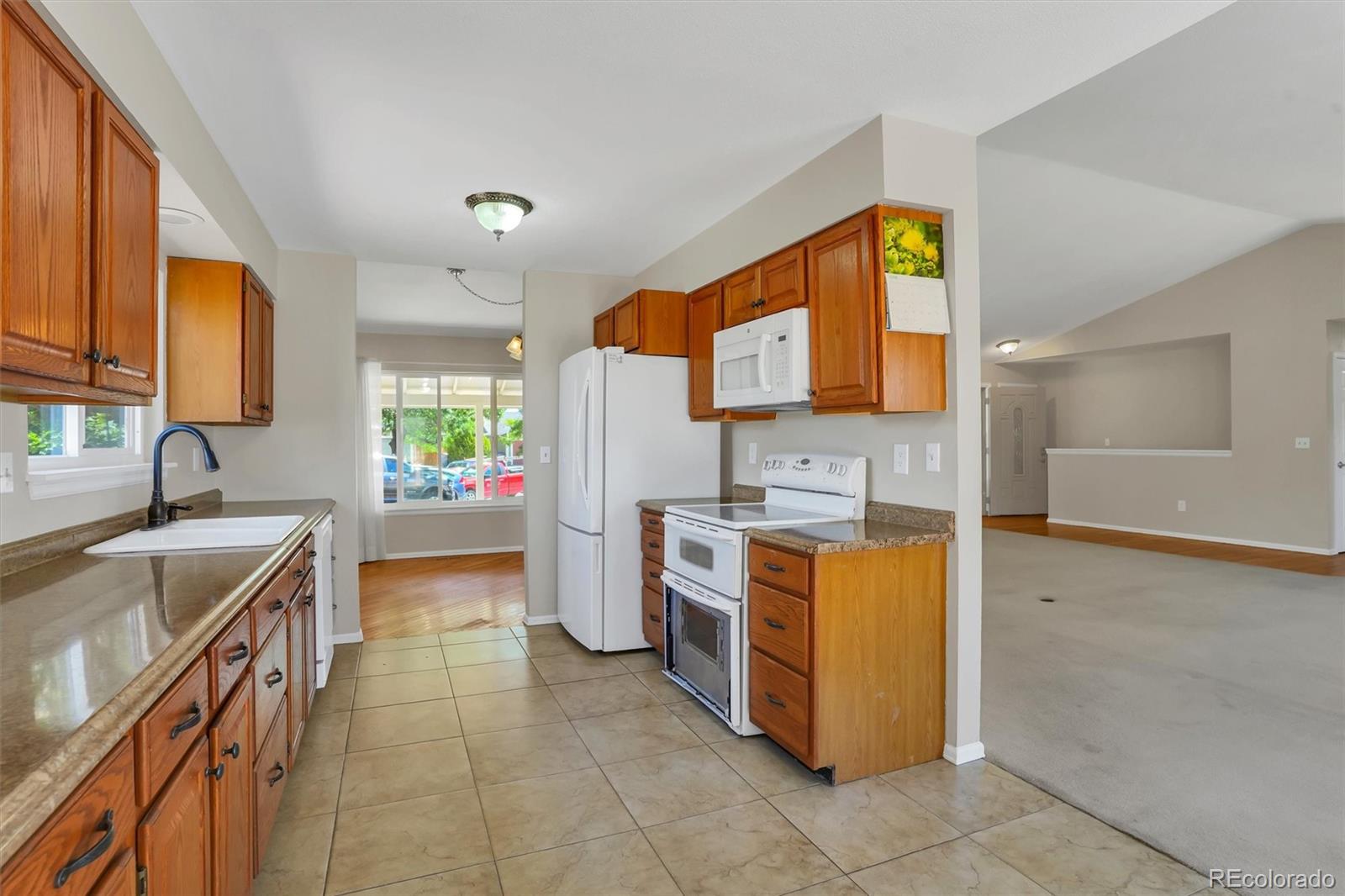 MLS Image #12 for 3793 s olathe circle,aurora, Colorado